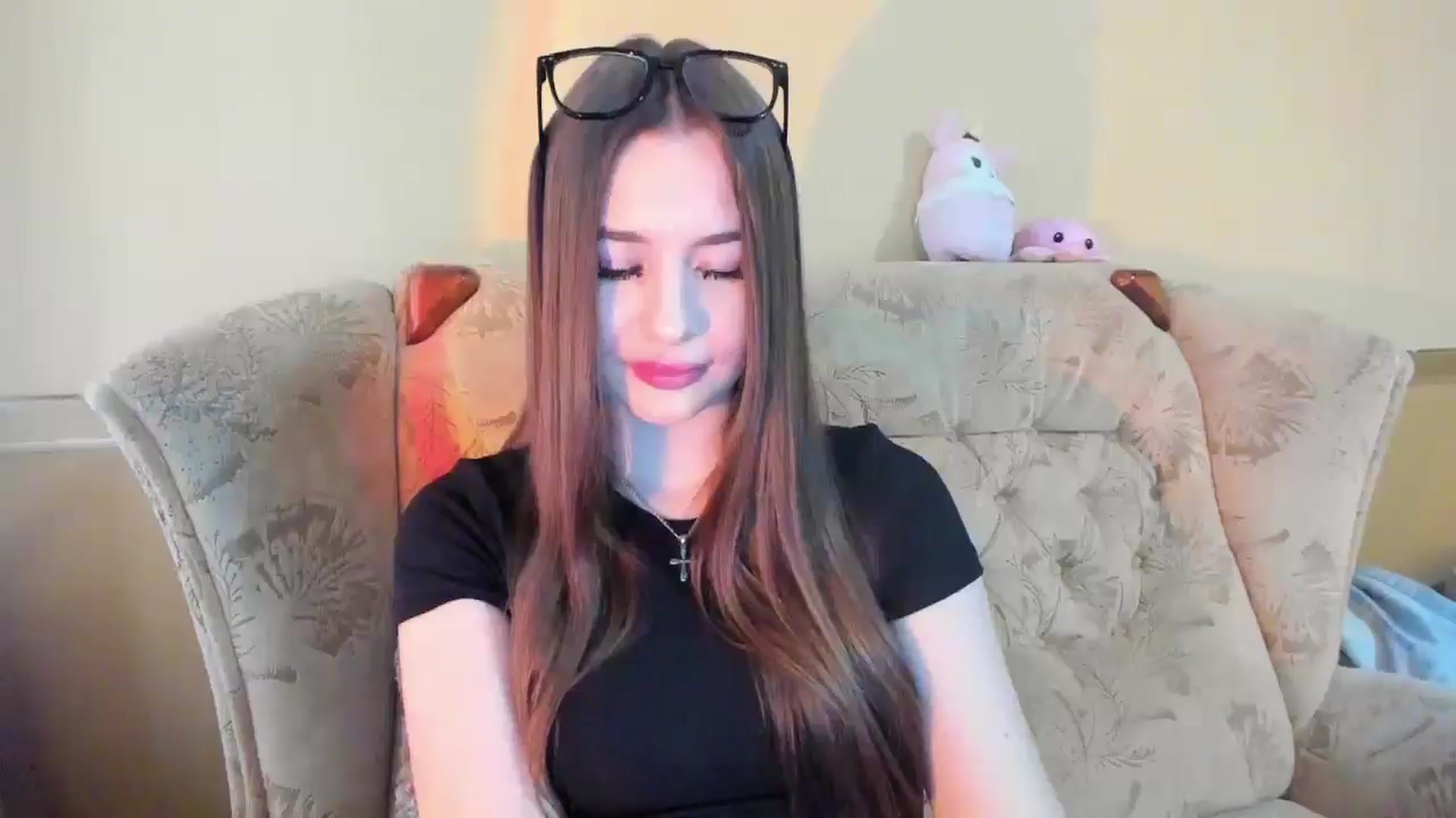 Gallery image thumbnail from DiscoGirl's myfreecams stream on, 04/19/2025, 09:48 image 15 of 20