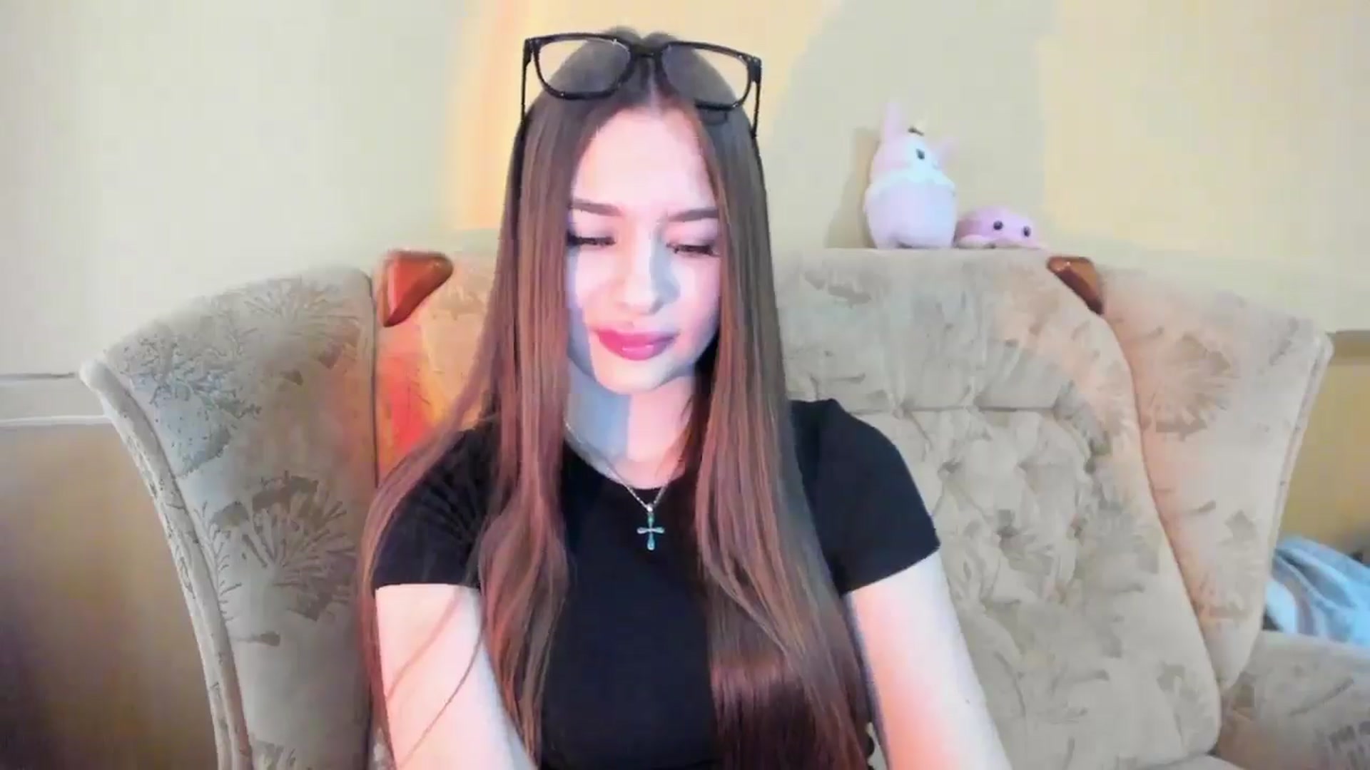 Gallery image thumbnail from DiscoGirl's myfreecams stream on, 04/19/2025, 09:48 image 18 of 20