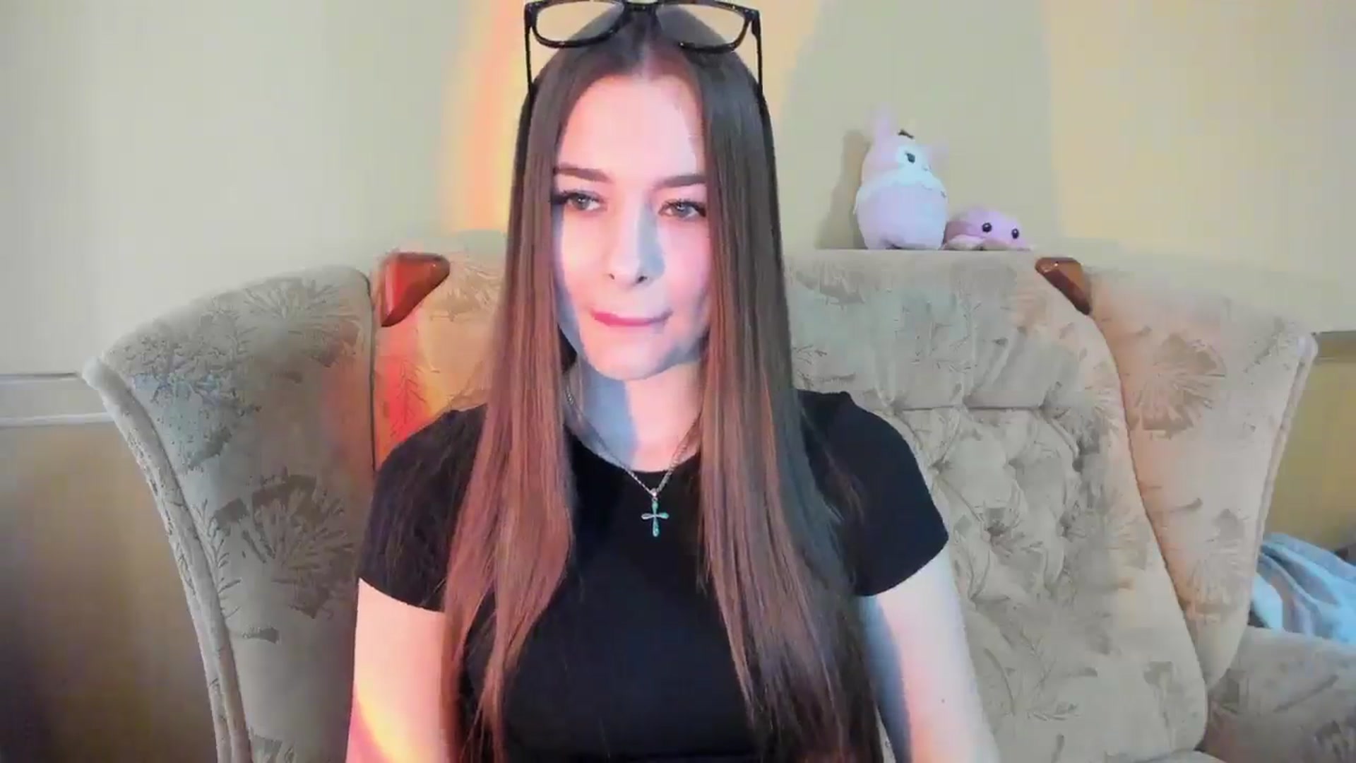 Gallery image thumbnail from DiscoGirl's myfreecams stream on, 04/19/2025, 09:48 image 6 of 20
