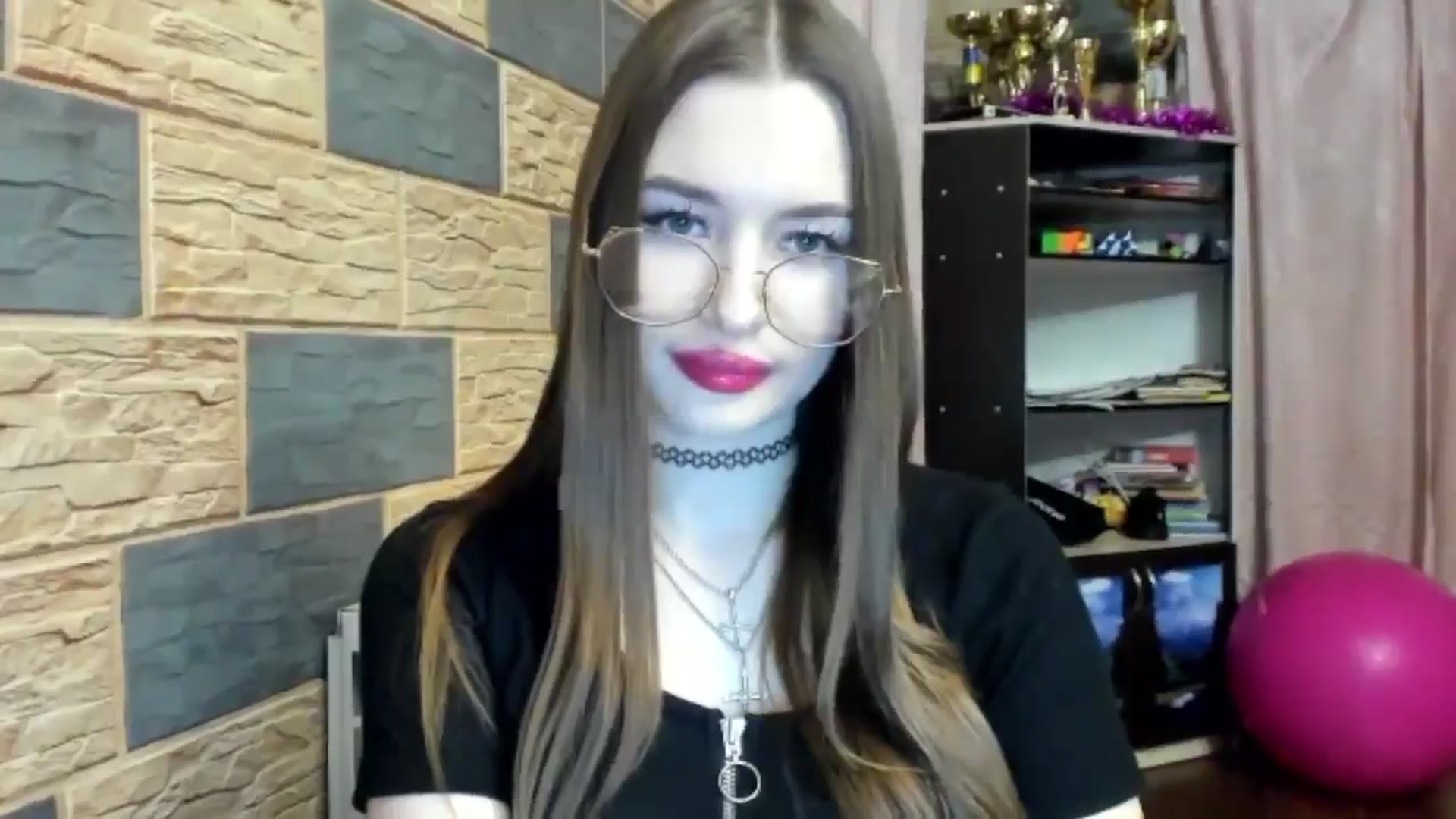 Gallery image thumbnail from DiscoGirl's myfreecams stream on, 04/21/2025, 20:14 image 3 of 20