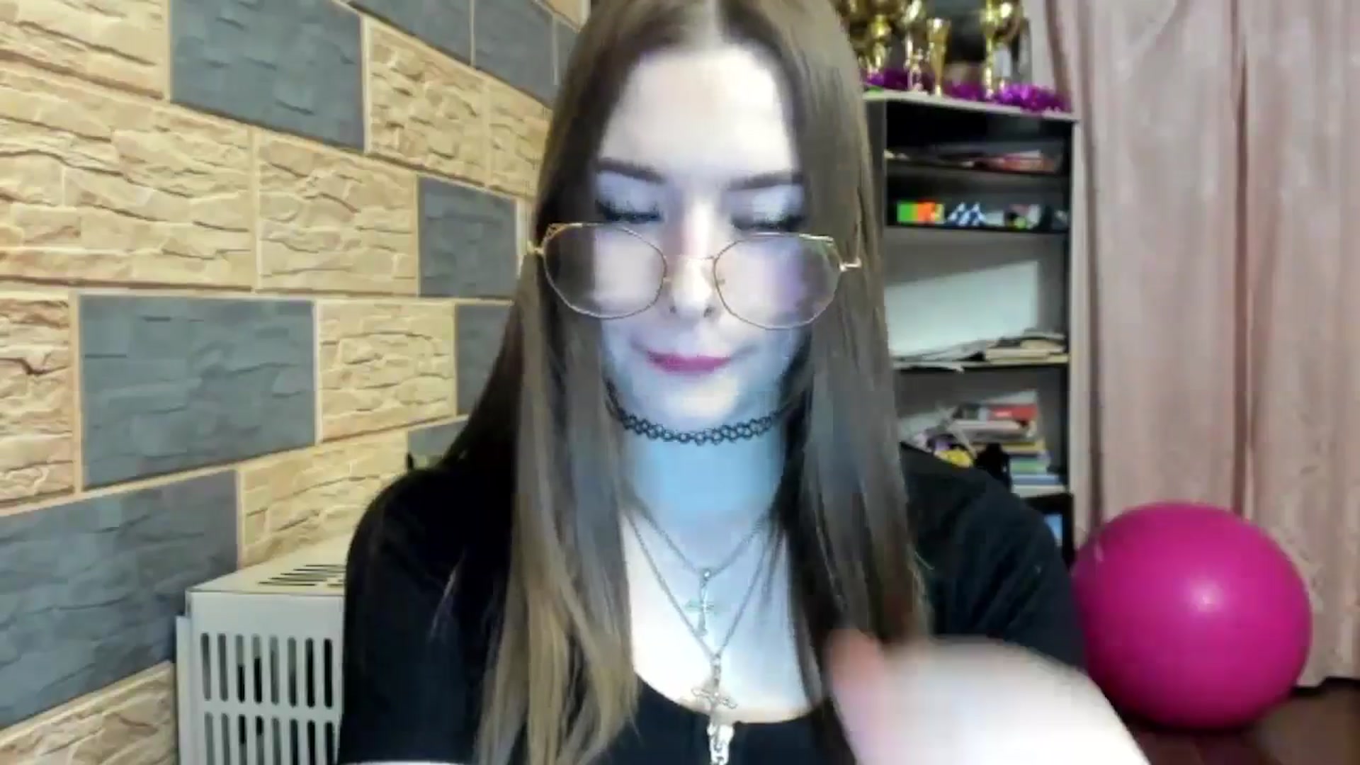 Gallery image thumbnail from DiscoGirl's myfreecams stream on, 04/21/2025, 21:18 image 3 of 20