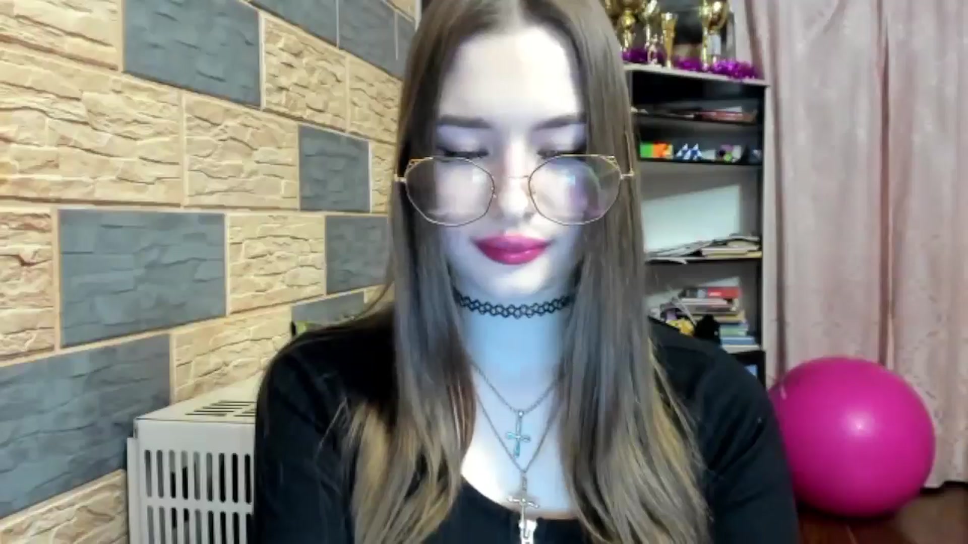 Gallery image thumbnail from DiscoGirl's myfreecams stream on, 04/21/2025, 21:18 image 9 of 20
