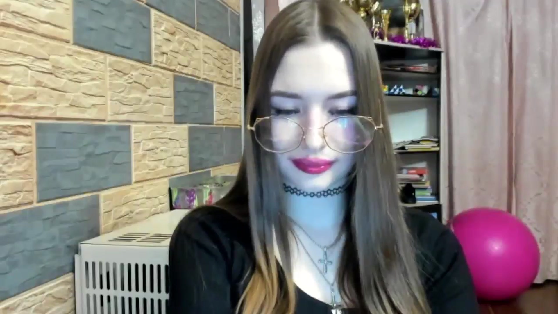 Gallery image thumbnail from DiscoGirl's myfreecams stream on, 04/21/2025, 21:18 image 20 of 20