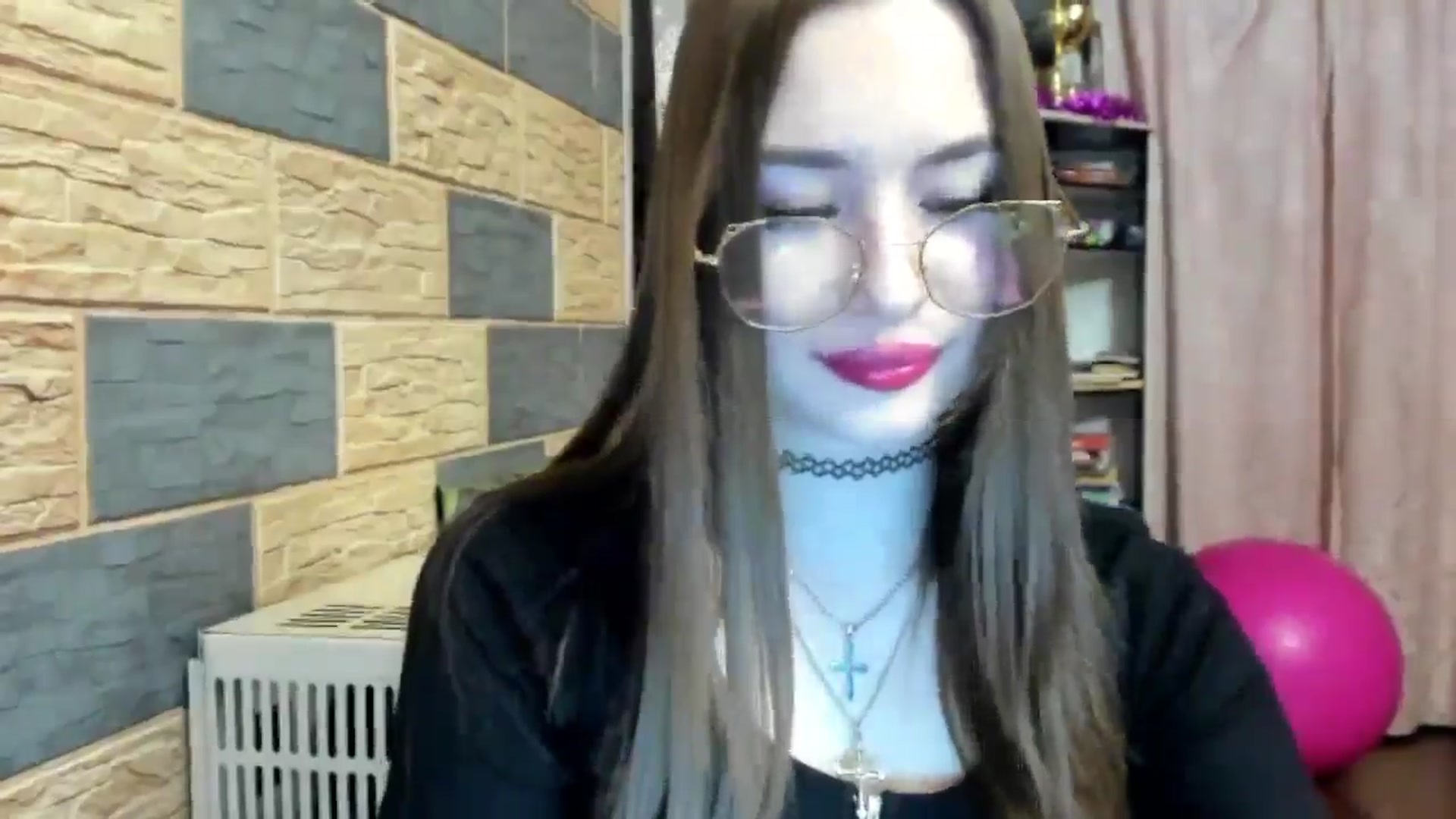 Gallery image thumbnail from DiscoGirl's myfreecams stream on, 04/21/2025, 21:18 image 4 of 20