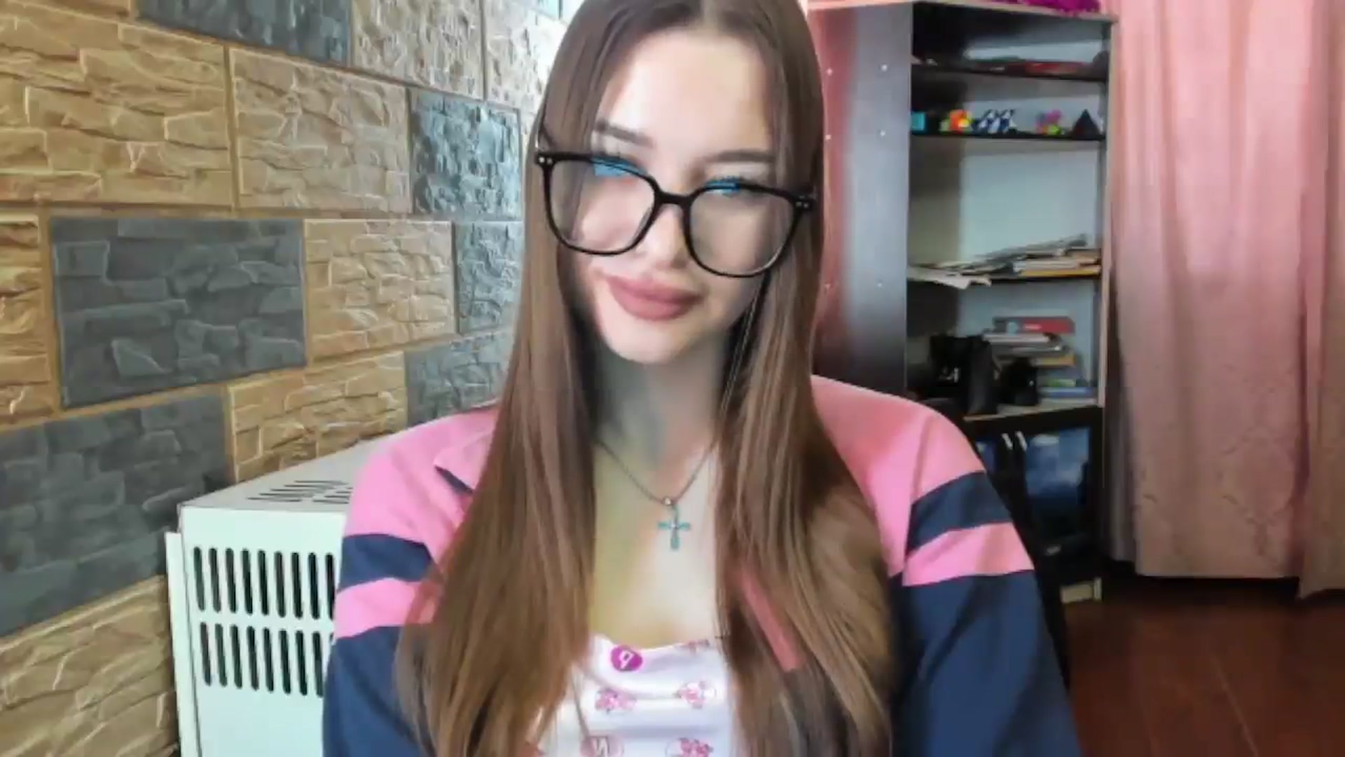 Gallery image thumbnail from DiscoGirl's myfreecams stream on, 04/25/2025, 08:03 image 3 of 20