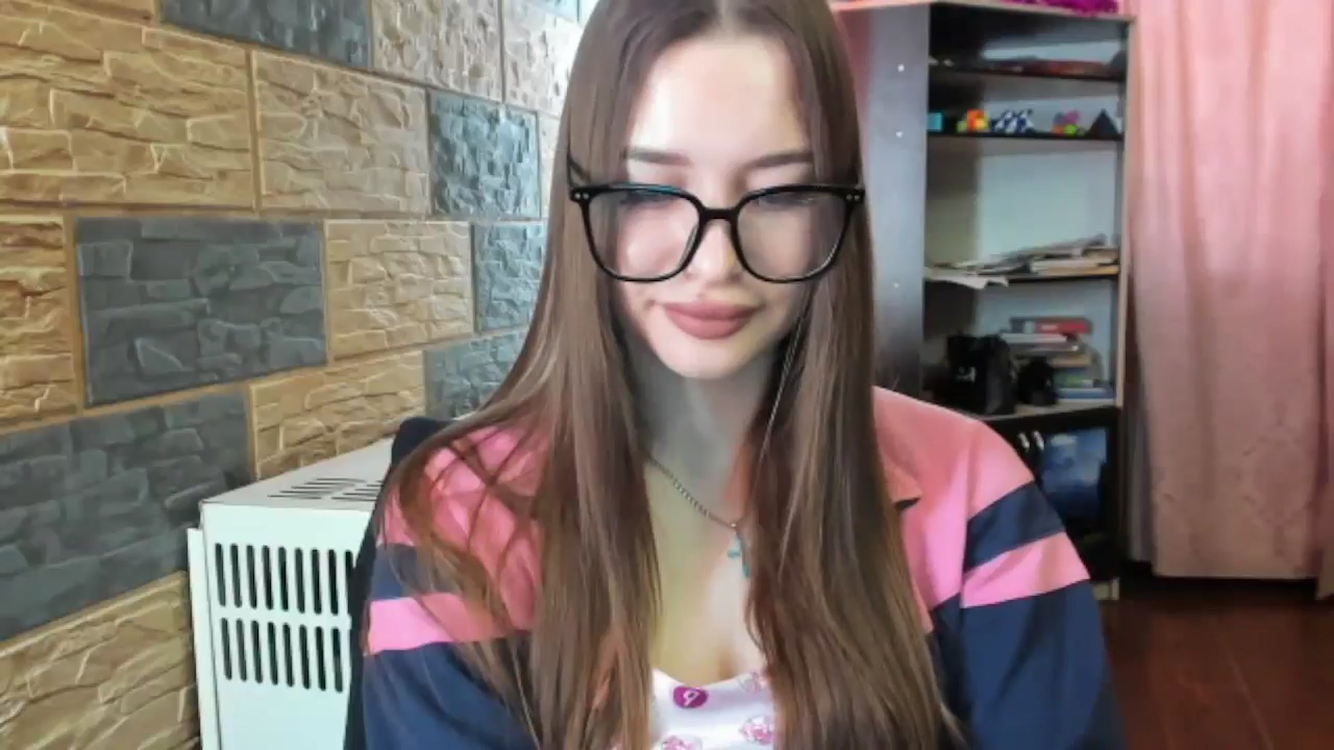 Gallery image thumbnail from DiscoGirl's myfreecams stream on, 04/25/2025, 08:03 image 13 of 20