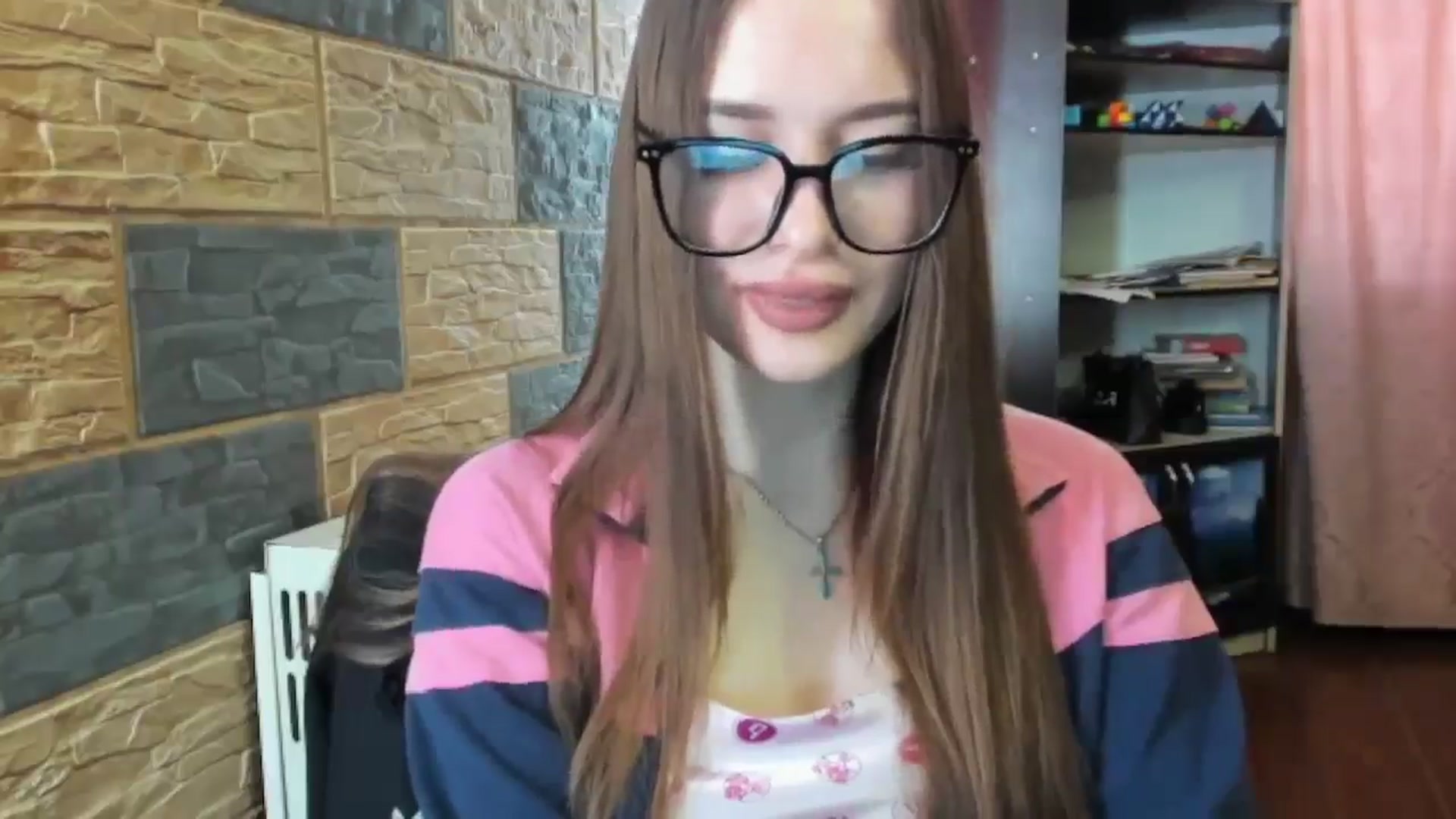 Gallery image thumbnail from DiscoGirl's myfreecams stream on, 04/25/2025, 08:22 image 10 of 20