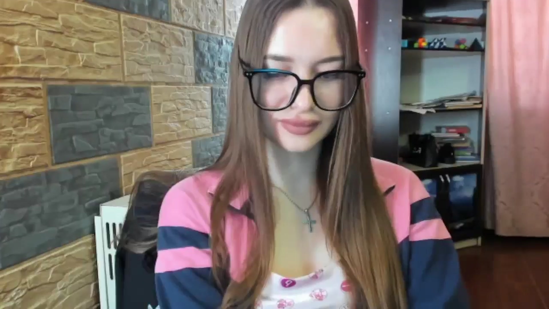 Gallery image thumbnail from DiscoGirl's myfreecams stream on, 04/25/2025, 08:22 image 14 of 20