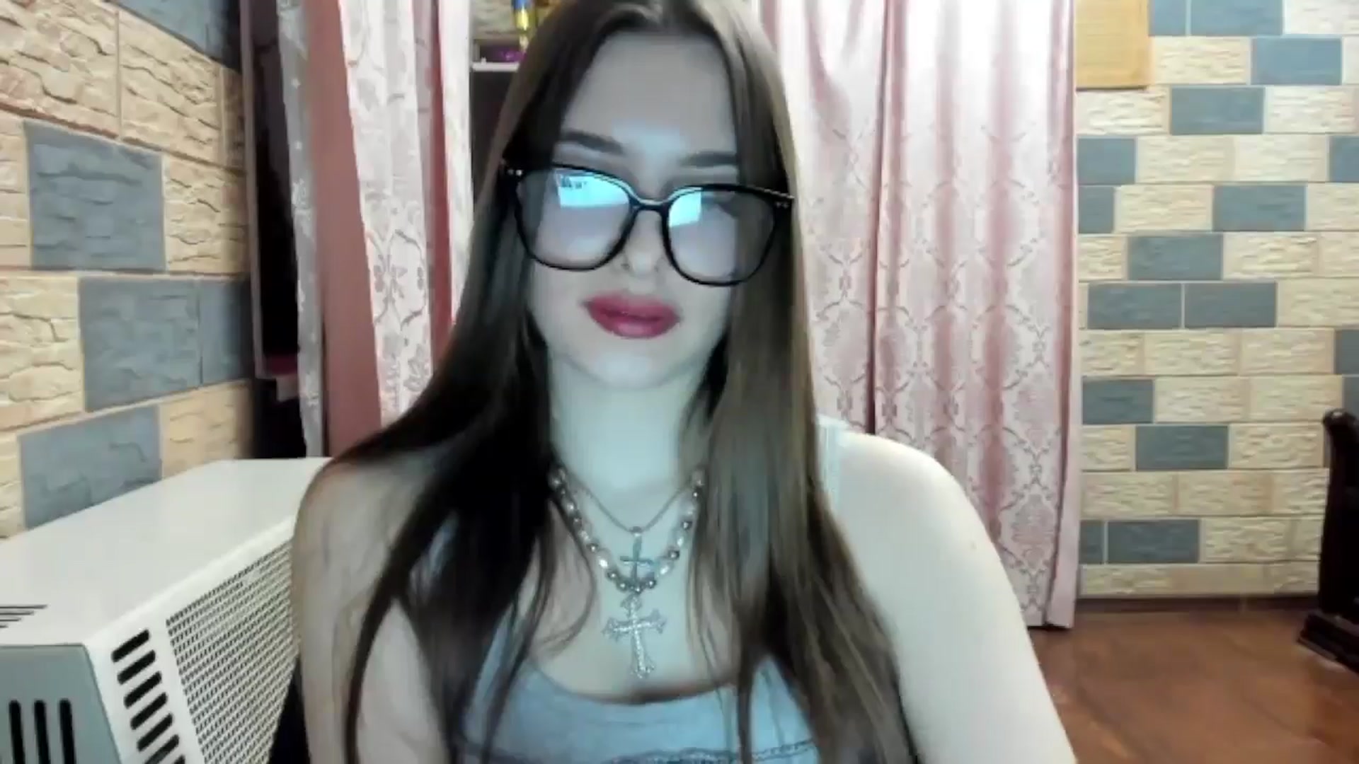Gallery image thumbnail from DiscoGirl's myfreecams stream on, 04/27/2025, 19:50 image 17 of 20