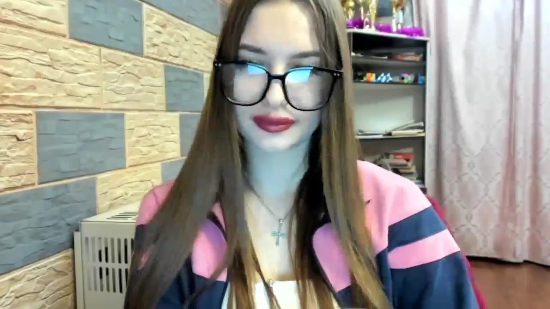 Gallery image thumbnail from DiscoGirl's myfreecams stream on, 04/28/2025, 17:31 image 14 of 20