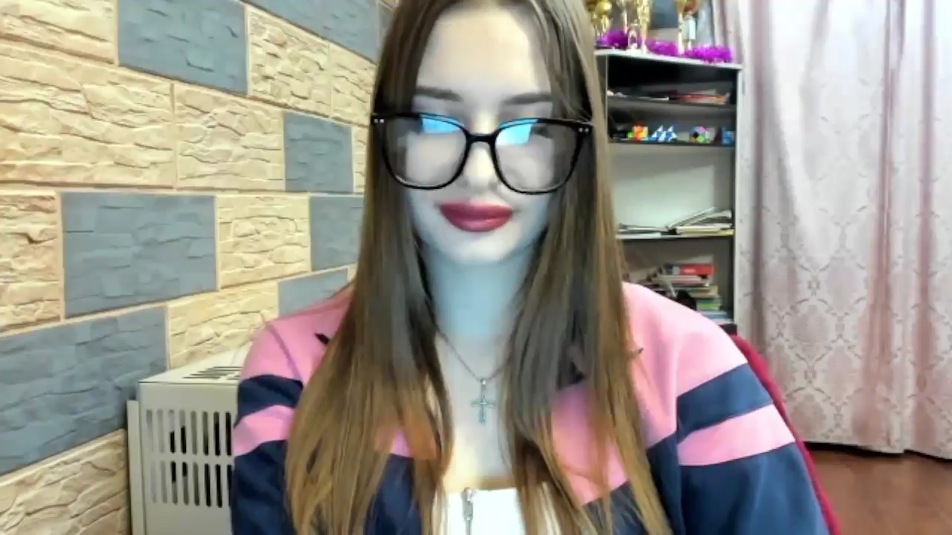 Gallery image thumbnail from DiscoGirl's myfreecams stream on, 04/28/2025, 17:31 image 15 of 20