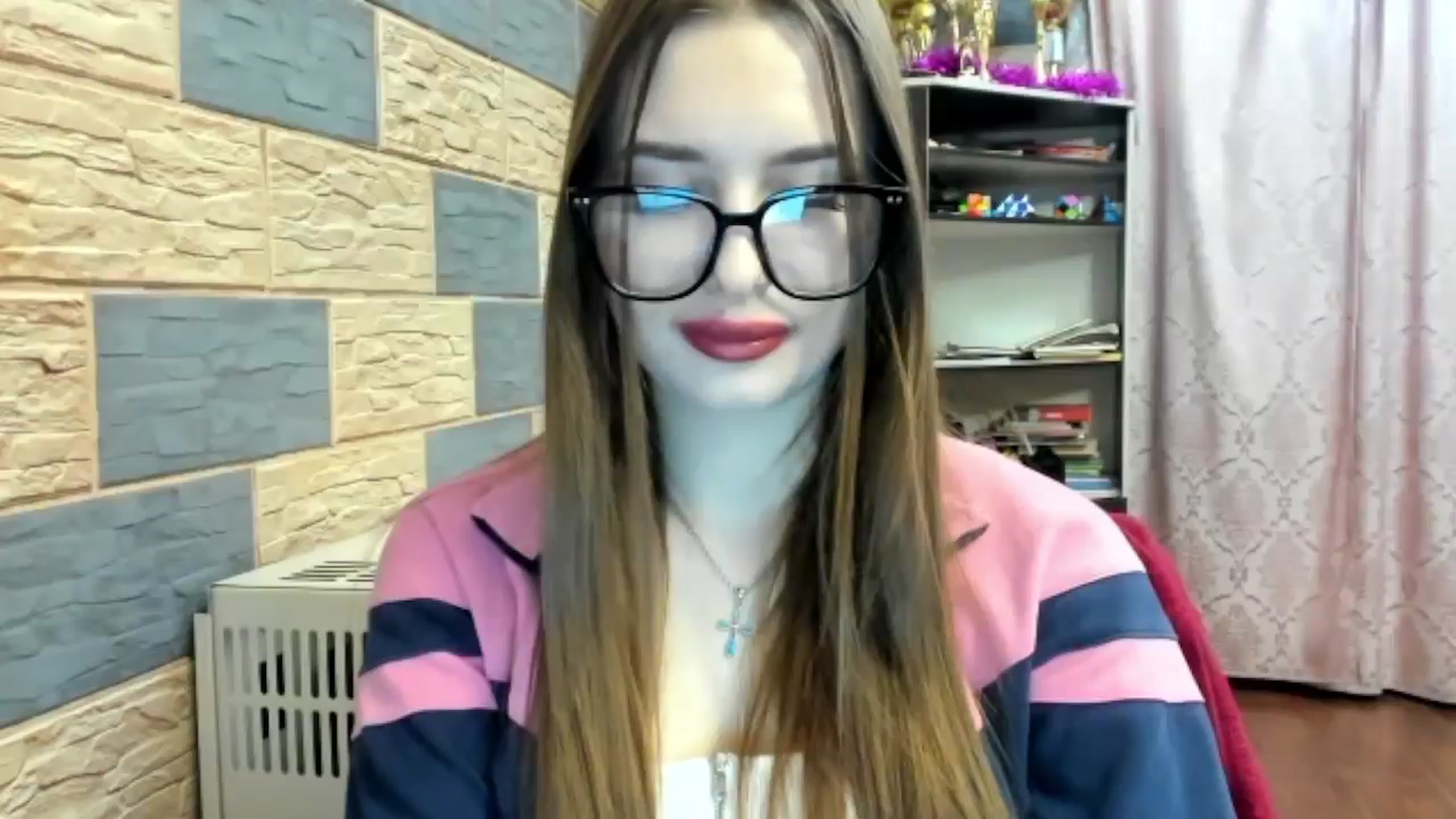 Gallery image thumbnail from DiscoGirl's myfreecams stream on, 04/28/2025, 17:31 image 18 of 20