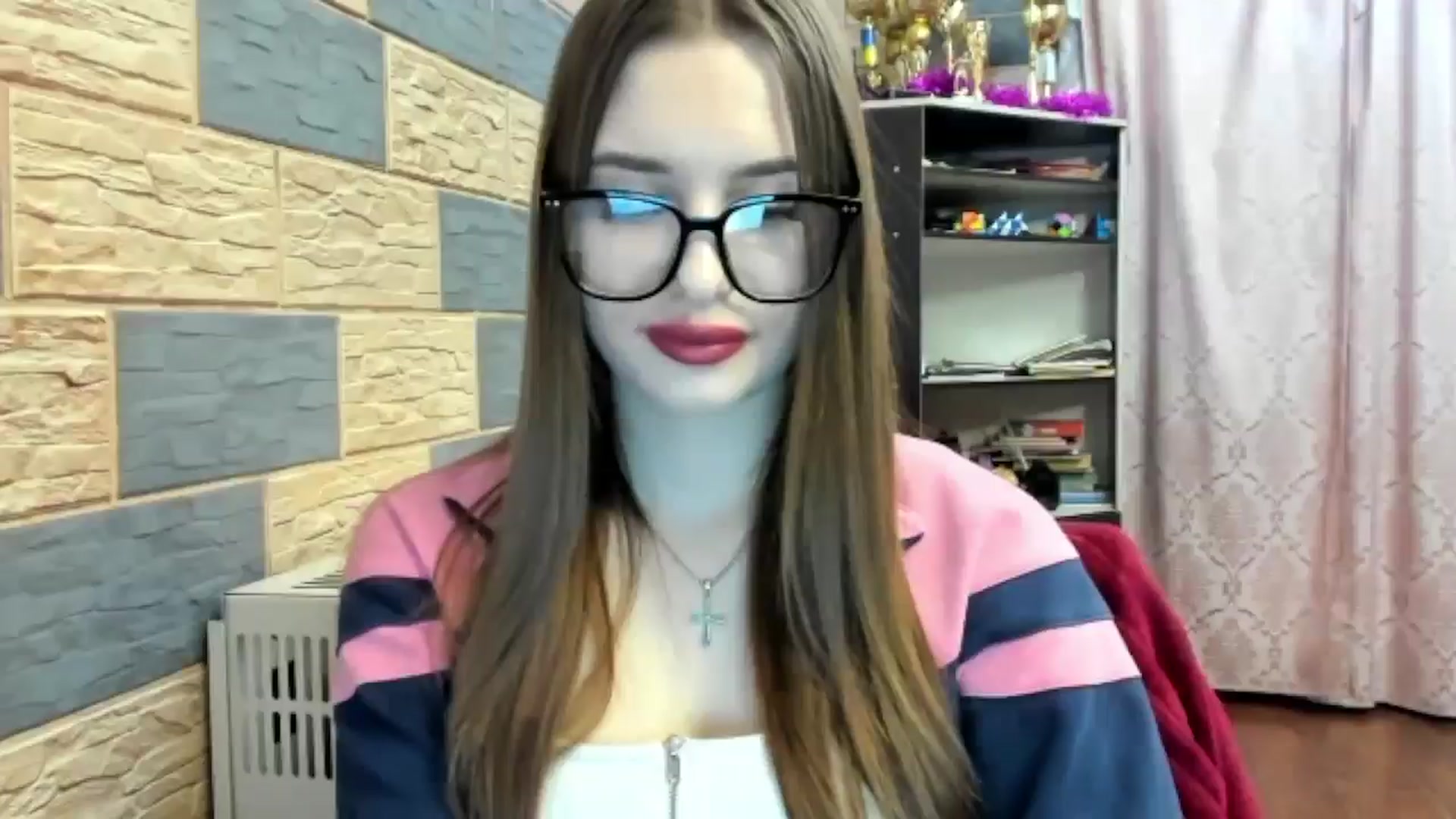 Gallery image thumbnail from DiscoGirl's myfreecams stream on, 04/28/2025, 17:31 image 6 of 20