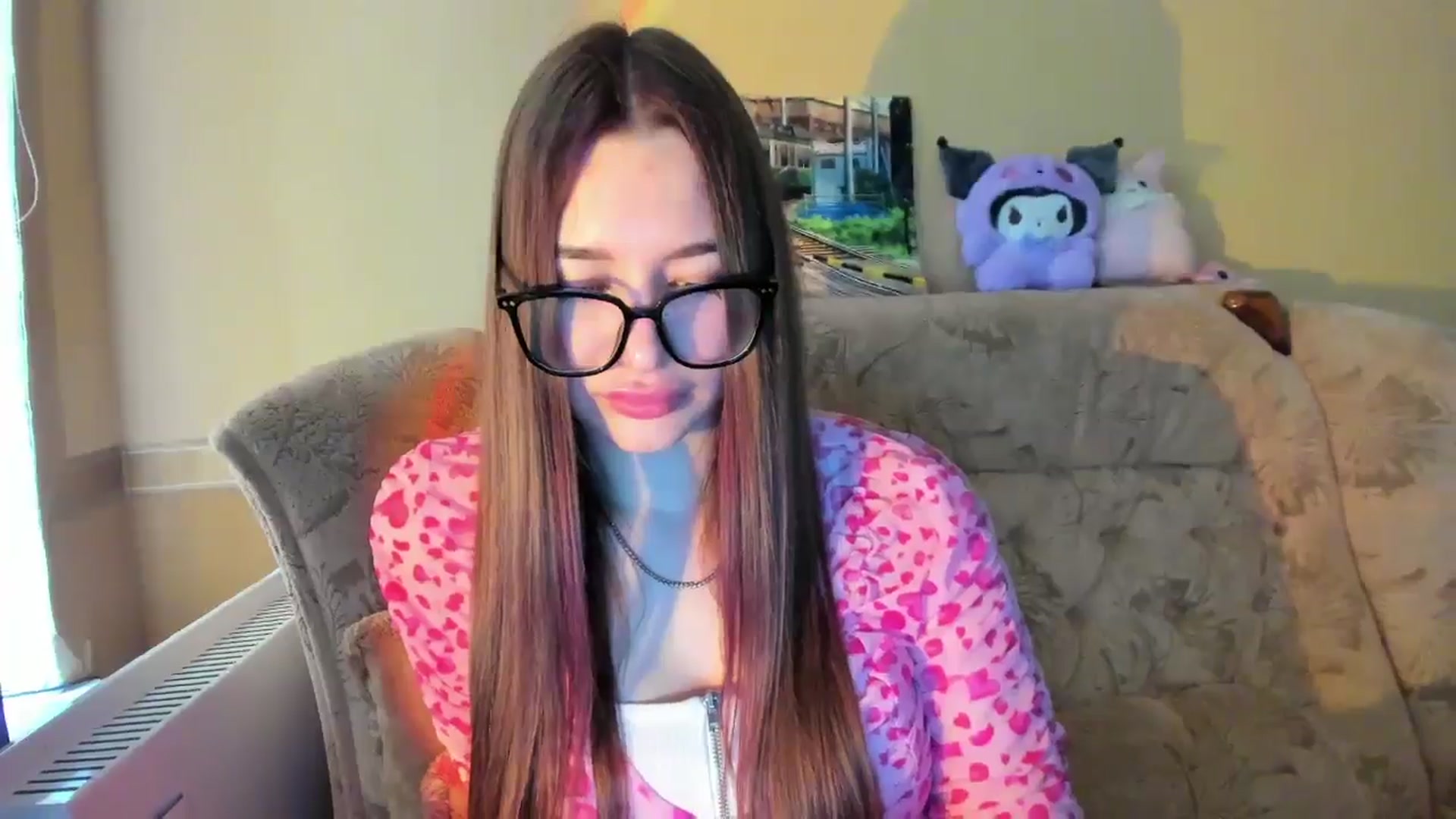 Gallery image thumbnail from DiscoGirl's myfreecams stream on, 05/26/2025, 12:04 image 16 of 20