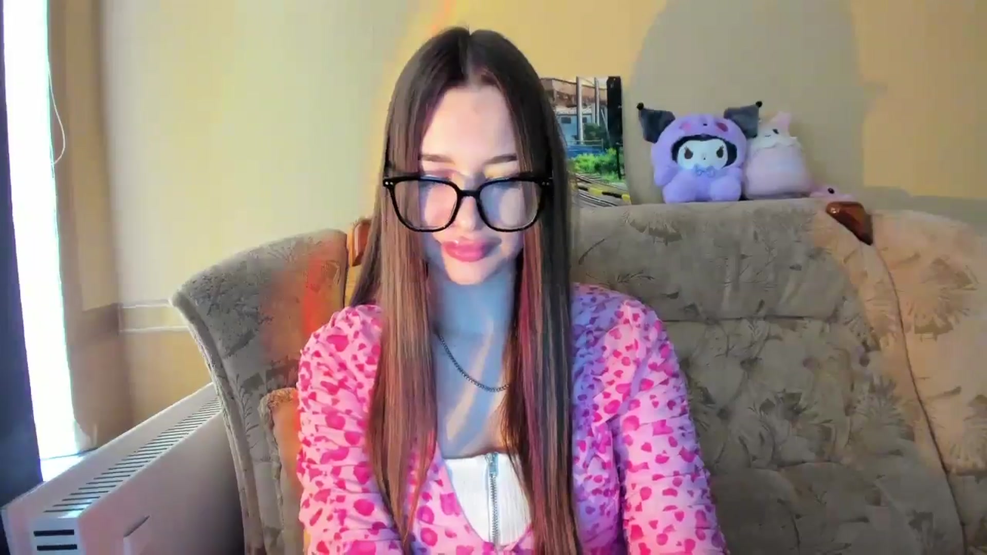 Gallery image thumbnail from DiscoGirl's myfreecams stream on, 05/26/2025, 12:04 image 2 of 20