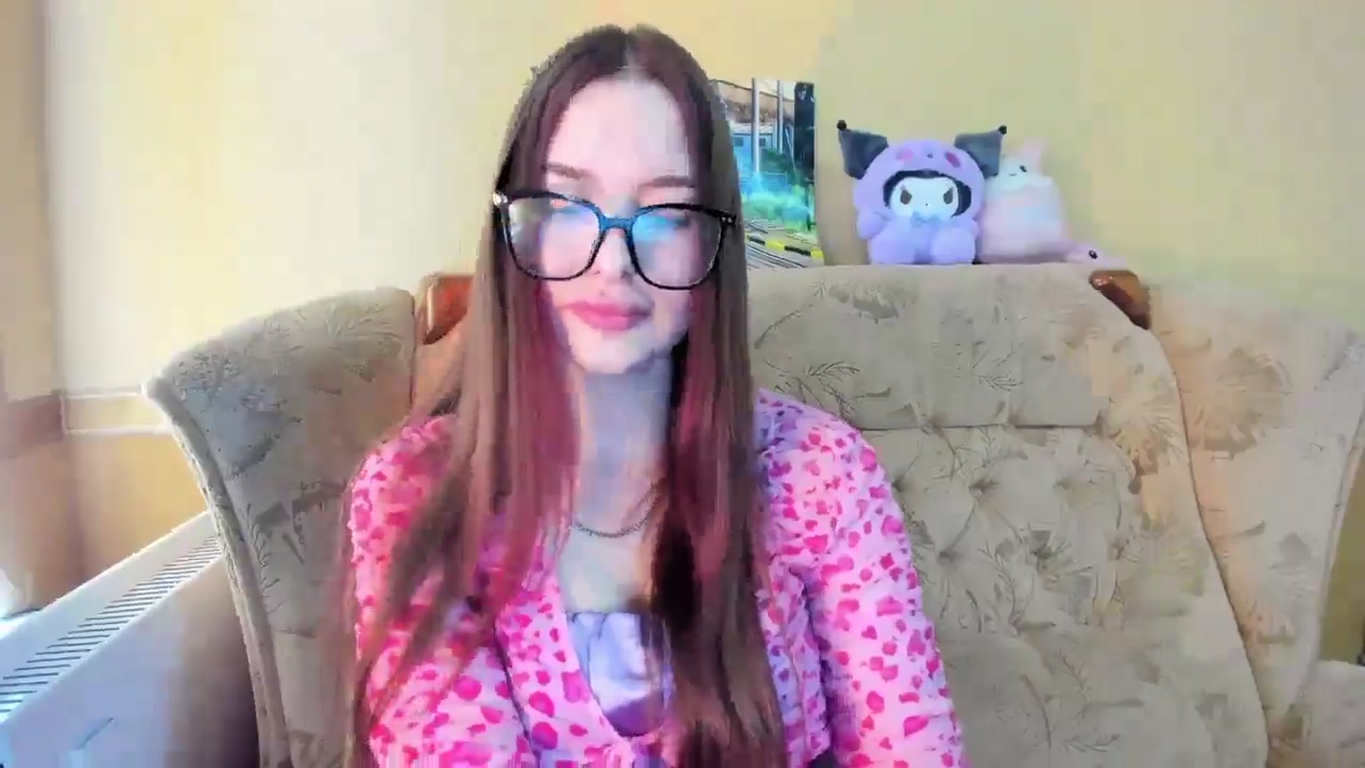 Gallery image thumbnail from DiscoGirl's myfreecams stream on, 05/27/2025, 11:00 image 19 of 20