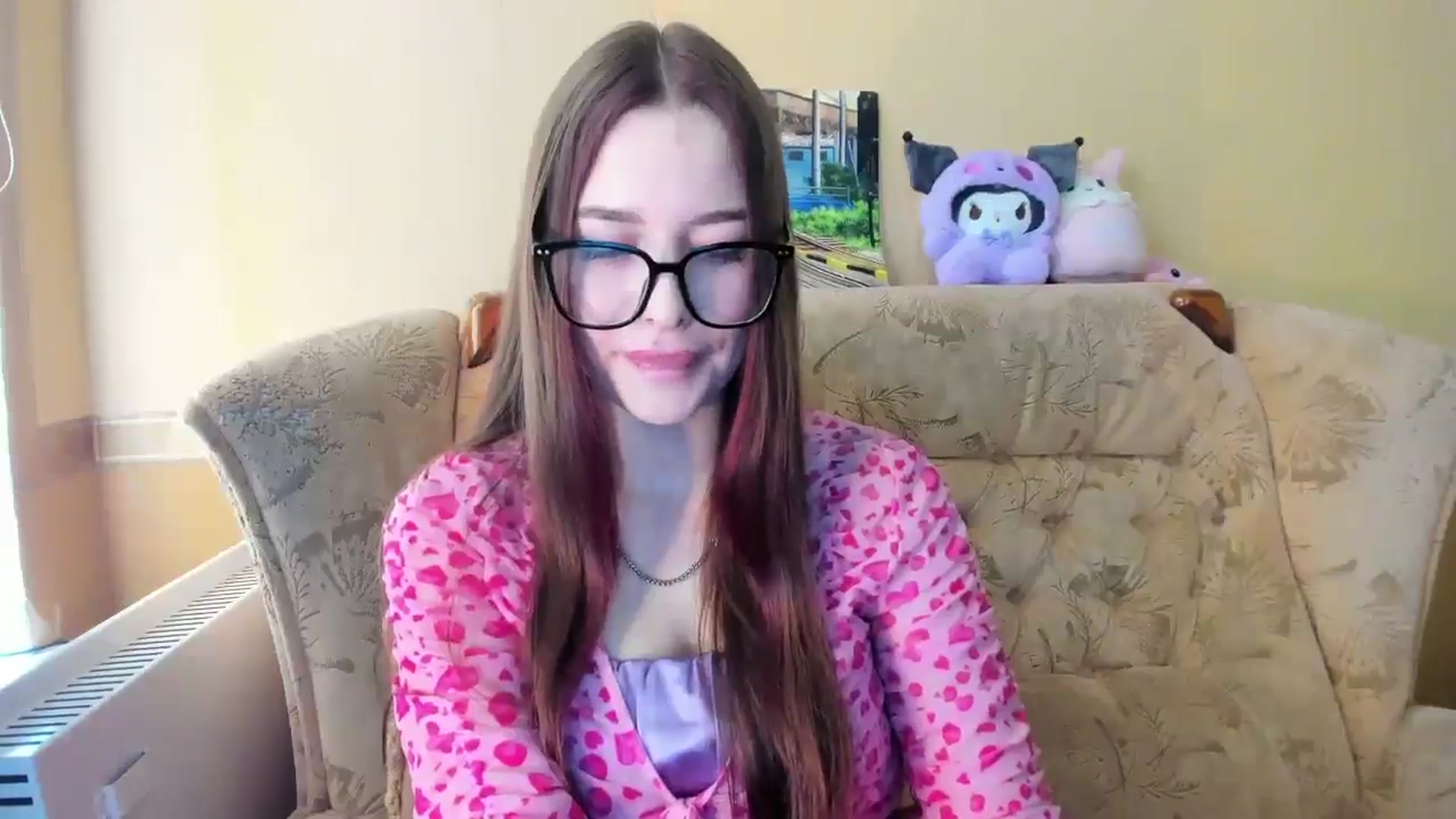 Gallery image thumbnail from DiscoGirl's myfreecams stream on, 05/27/2025, 11:00 image 16 of 20
