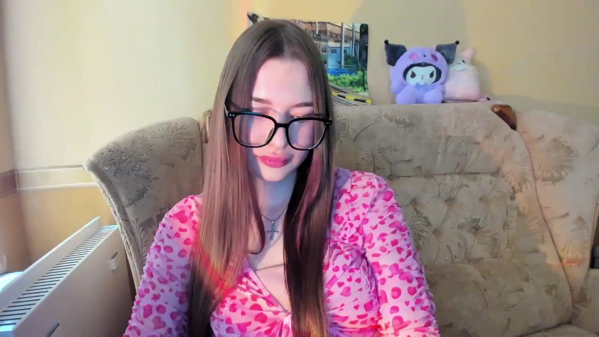 Gallery image thumbnail from DiscoGirl's myfreecams stream on, 06/19/2025, 10:40 image 3 of 20