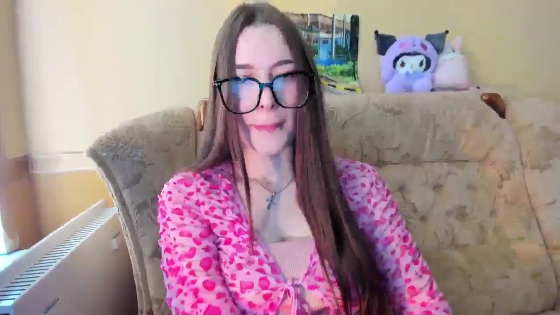Gallery image thumbnail from DiscoGirl's myfreecams stream on, 06/19/2025, 10:40 image 14 of 20