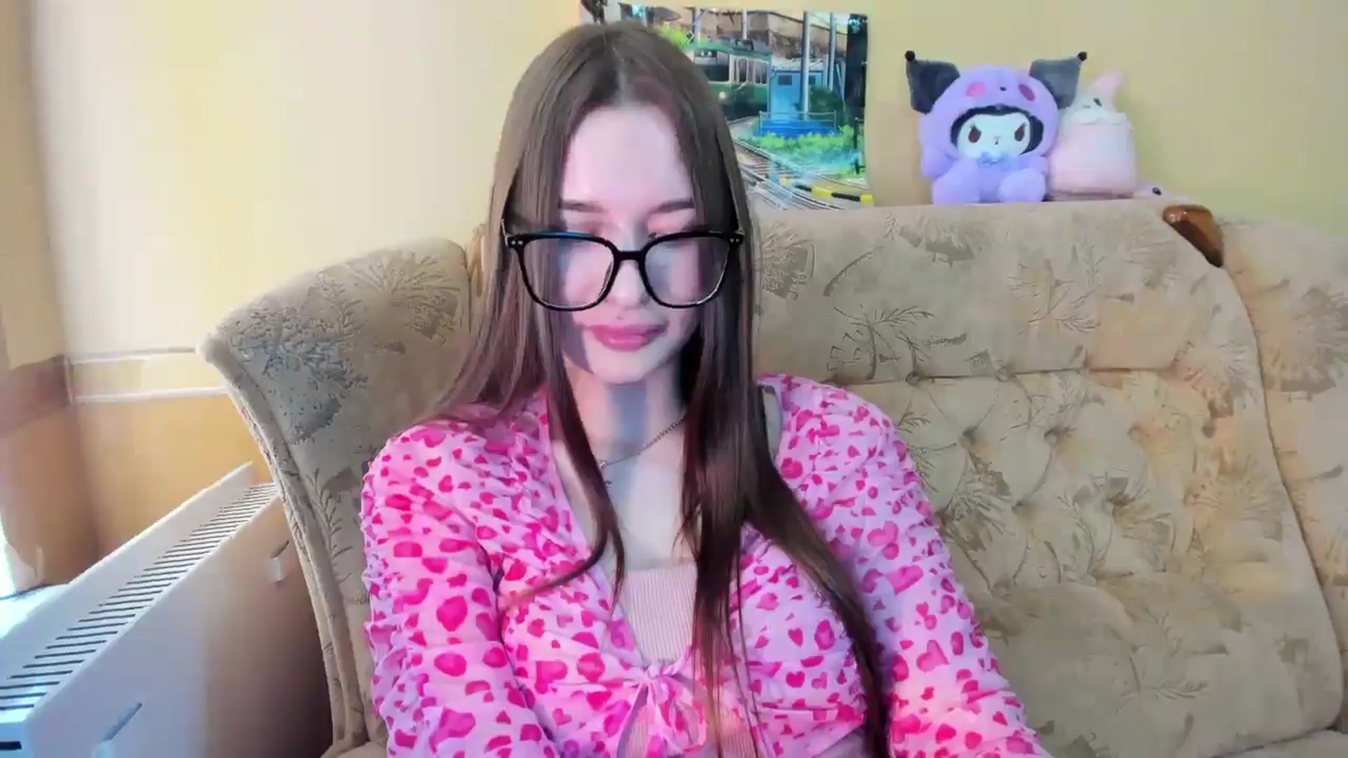 Gallery image thumbnail from DiscoGirl's myfreecams stream on, 06/19/2025, 10:40 image 20 of 20