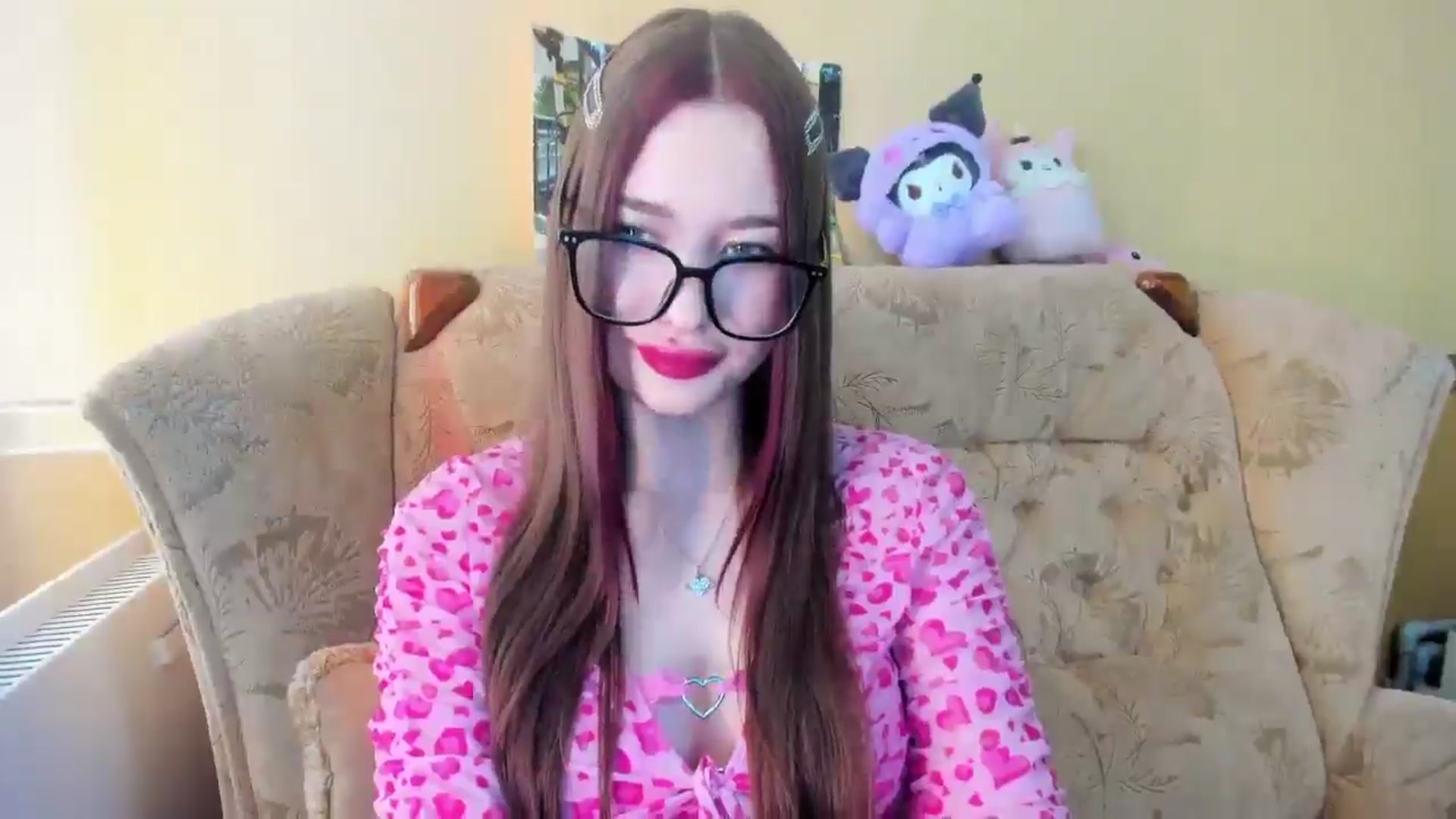 Gallery image thumbnail from DiscoGirl's myfreecams stream on, 06/26/2025, 11:39 image 17 of 20