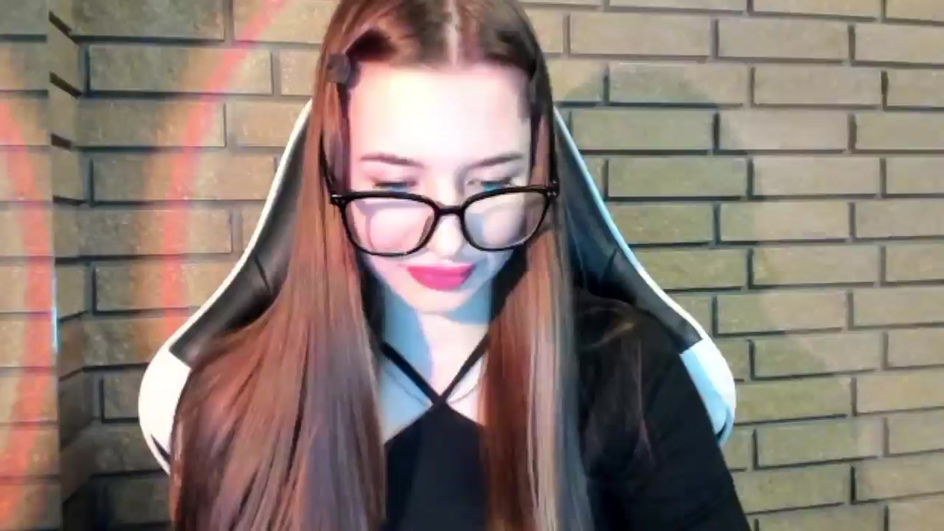 Gallery image thumbnail from DiscoGirl's myfreecams stream on, 10/19/2025, 14:42 image 6 of 20