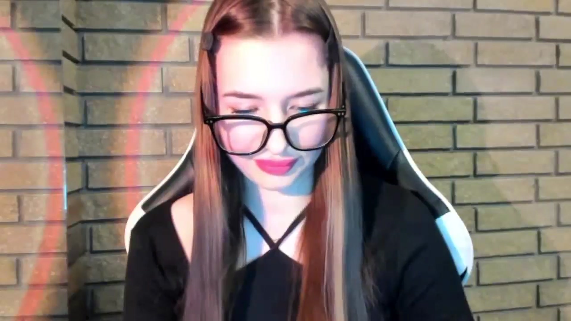 Gallery image thumbnail from DiscoGirl's myfreecams stream on, 10/19/2025, 14:42 image 19 of 20