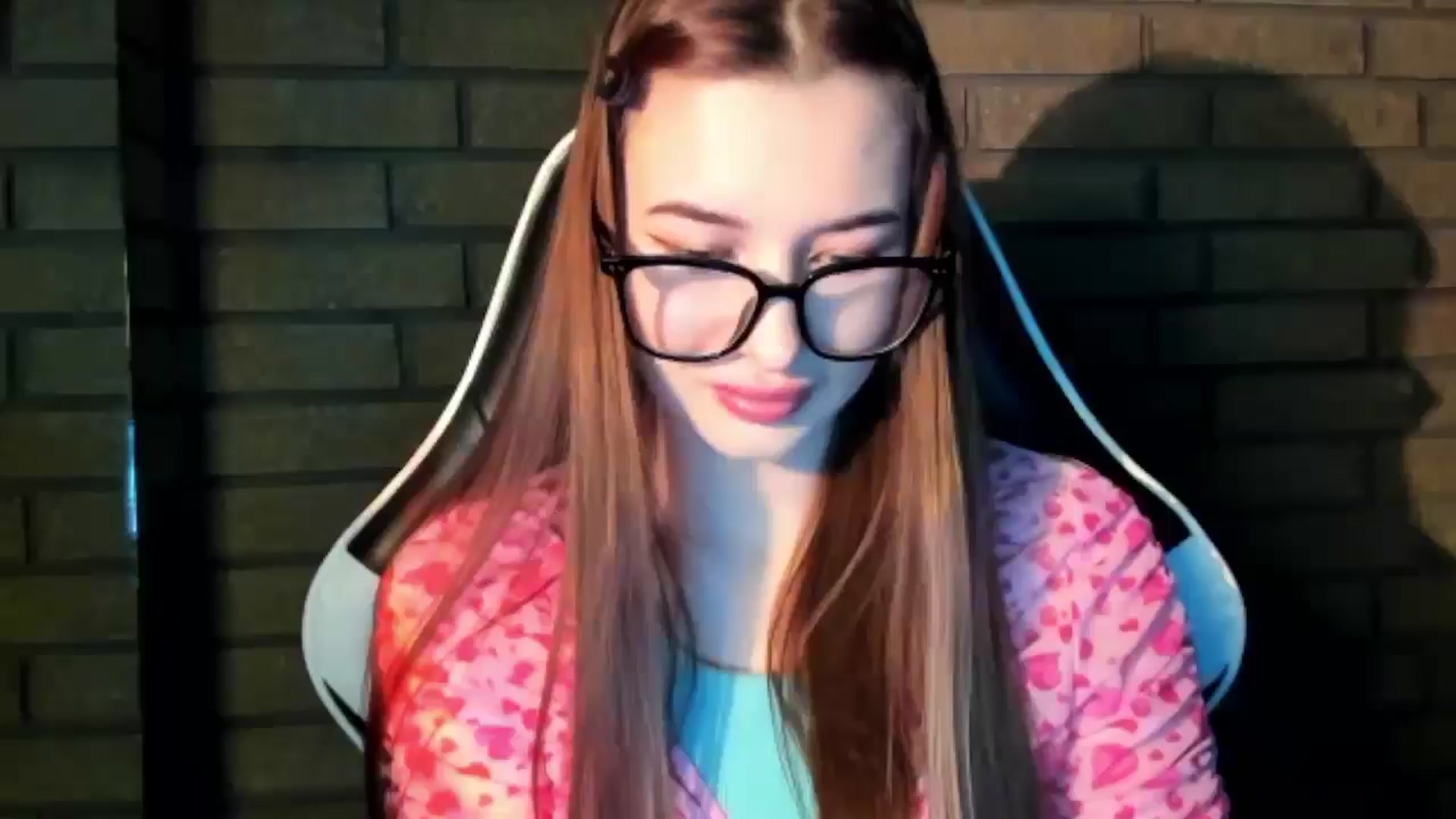 Gallery image thumbnail from DiscoGirl's myfreecams stream on, 10/20/2025, 10:50 image 4 of 20