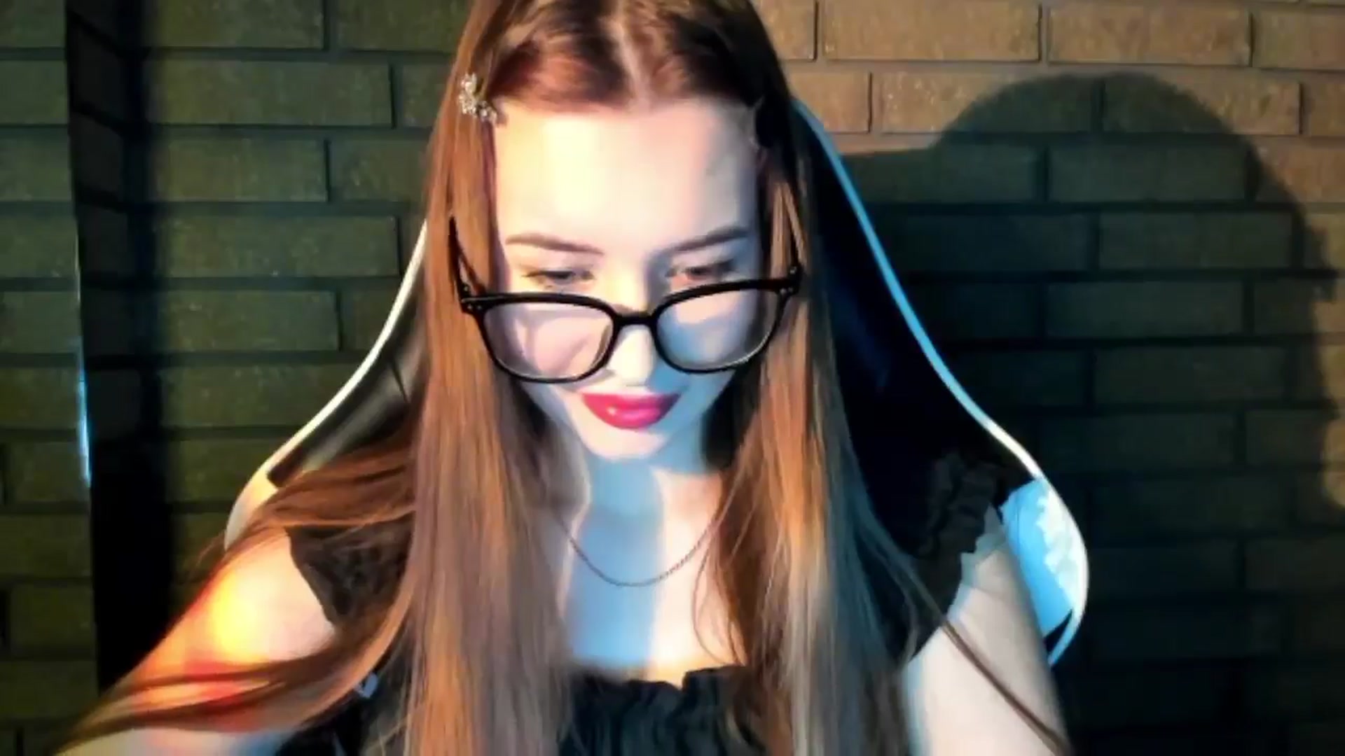 Gallery image thumbnail from DiscoGirl's myfreecams stream on, 10/22/2025, 13:08 image 8 of 20