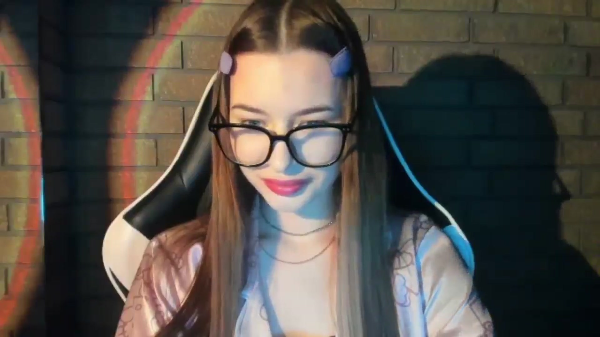 Gallery image thumbnail from DiscoGirl's myfreecams stream on, 10/25/2025, 11:52 image 13 of 20