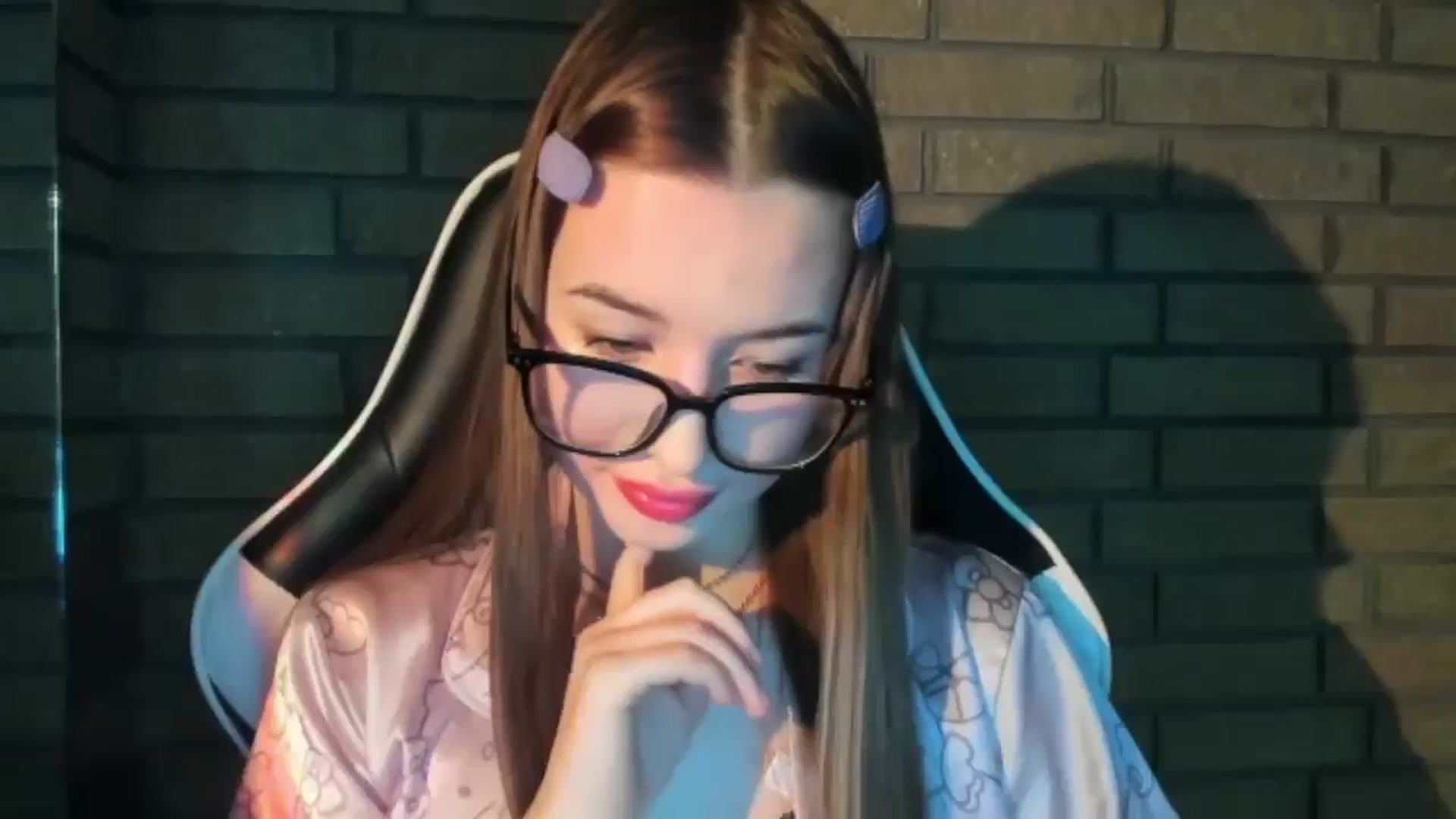 Gallery image thumbnail from DiscoGirl's myfreecams stream on, 10/25/2025, 12:52 image 8 of 20