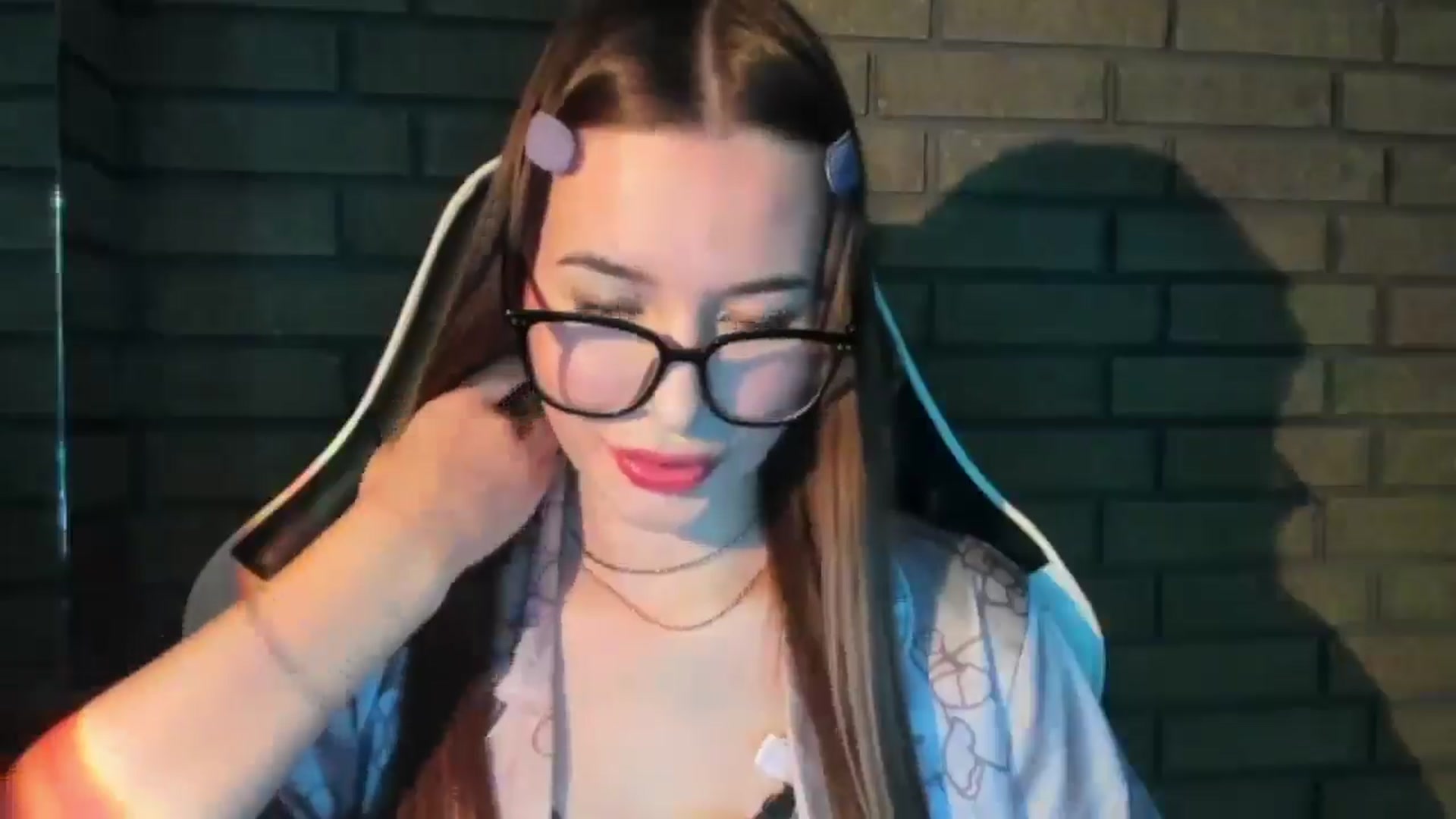 Gallery image thumbnail from DiscoGirl's myfreecams stream on, 10/25/2025, 12:52 image 6 of 20