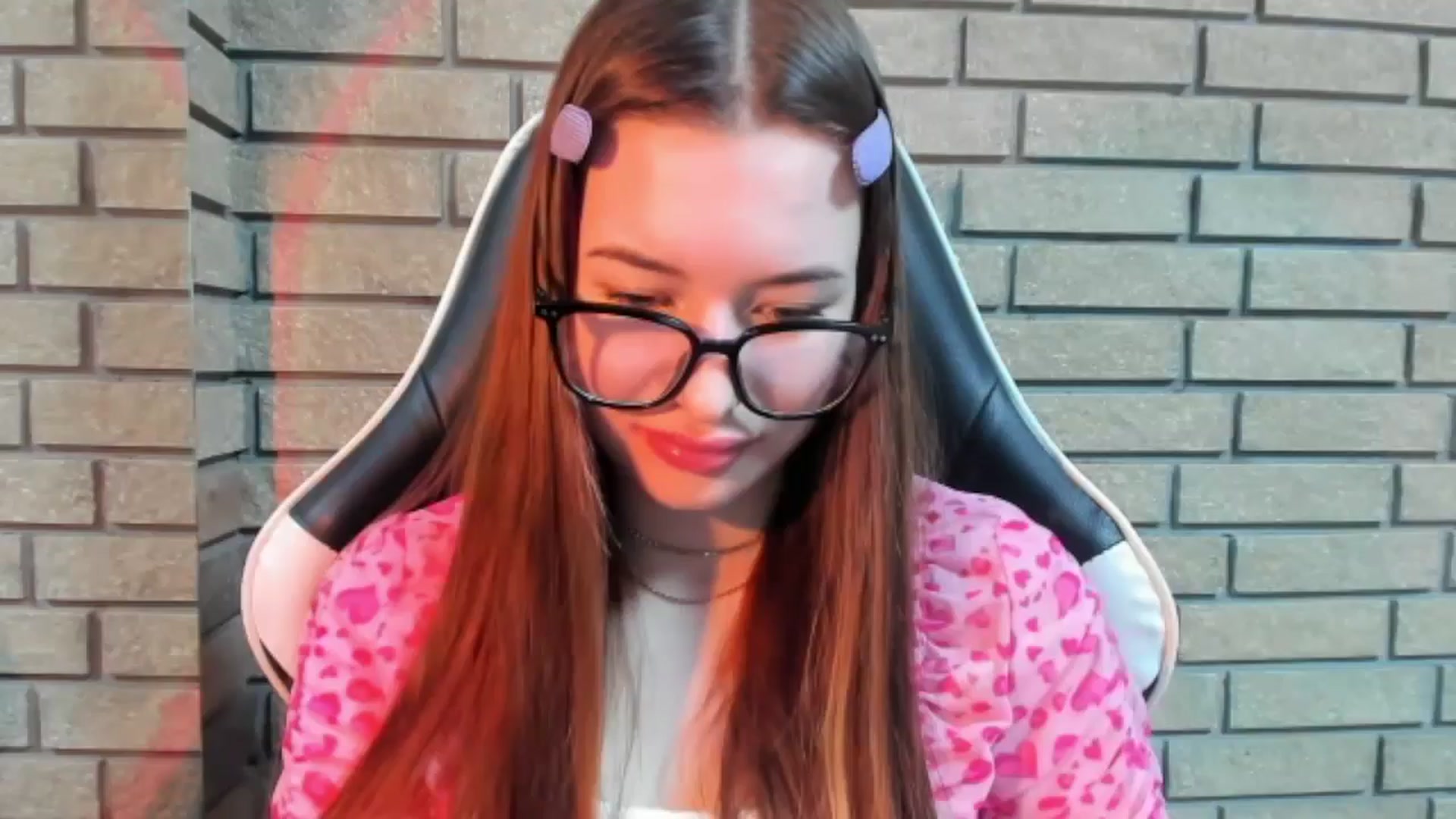 Gallery image thumbnail from DiscoGirl's myfreecams stream on, 10/26/2025, 12:30 image 13 of 20