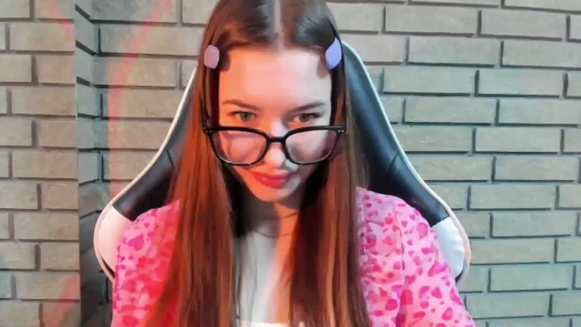 Gallery image thumbnail from DiscoGirl's myfreecams stream on, 10/26/2025, 12:30 image 12 of 20