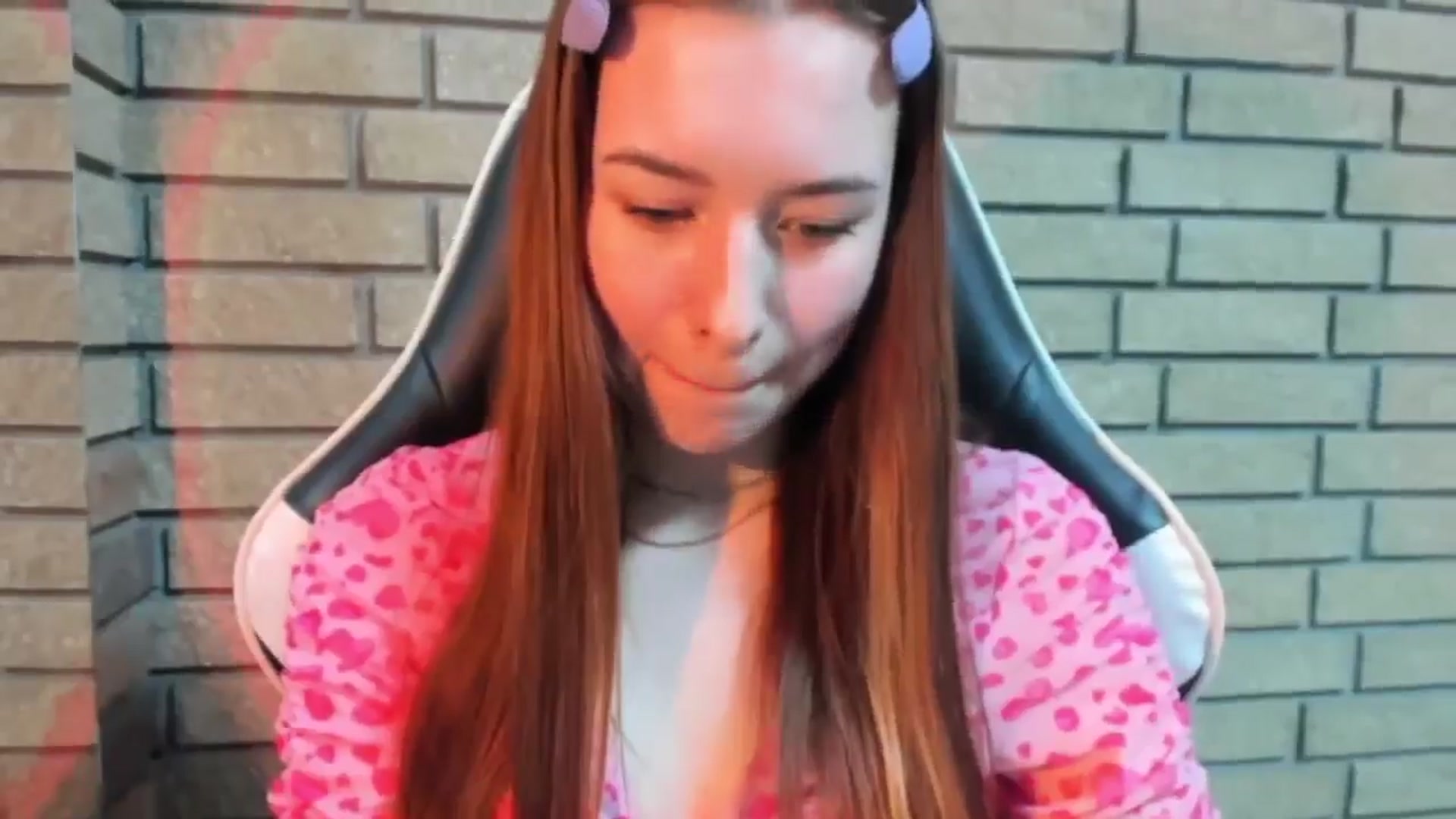 Gallery image thumbnail from DiscoGirl's myfreecams stream on, 10/26/2025, 12:56 image 11 of 20