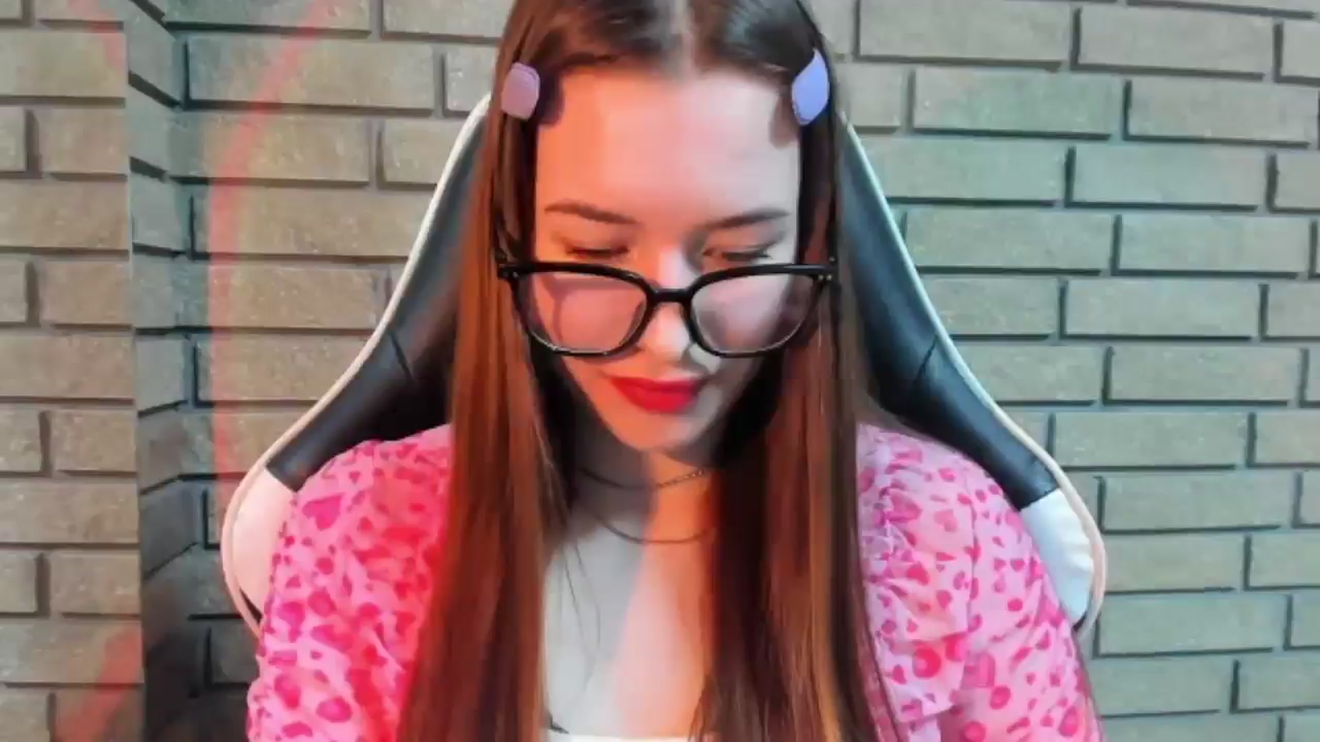 Gallery image thumbnail from DiscoGirl's myfreecams stream on, 10/26/2025, 12:56 image 2 of 20