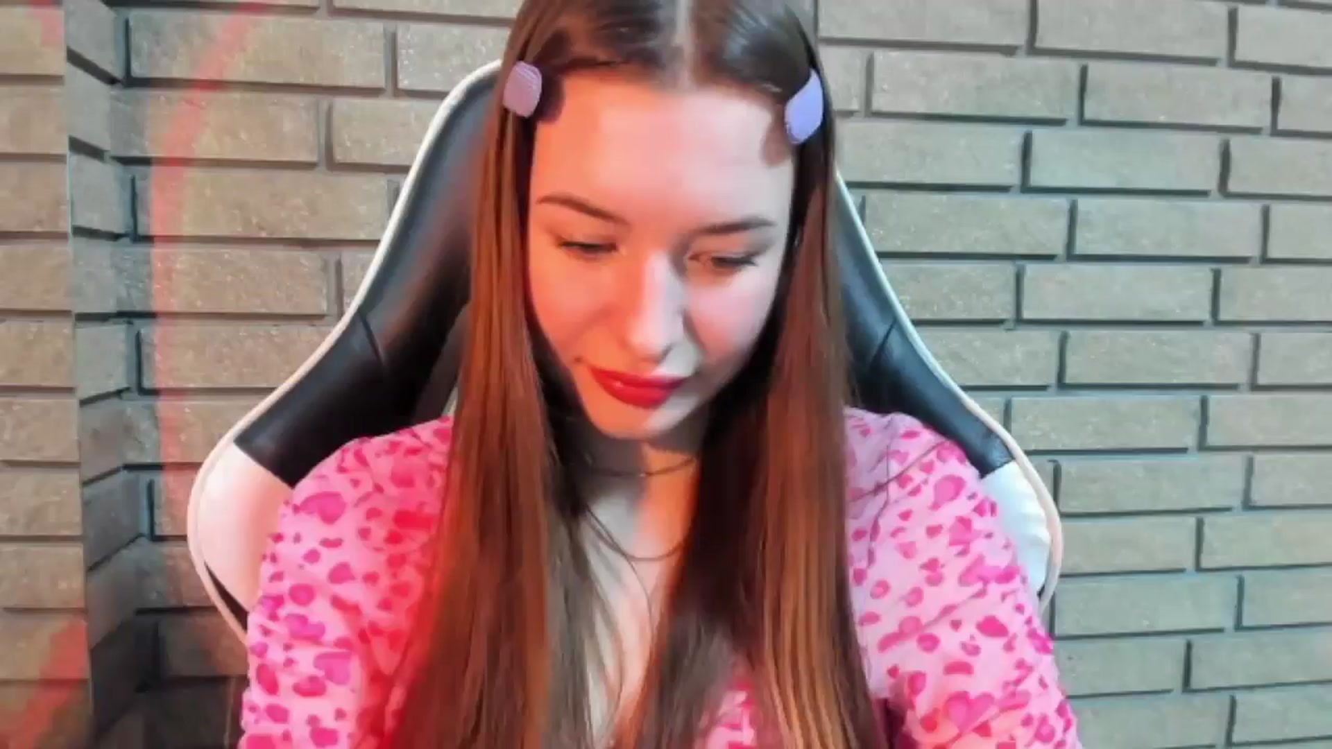 Gallery image thumbnail from DiscoGirl's myfreecams stream on, 10/26/2025, 12:56 image 18 of 20