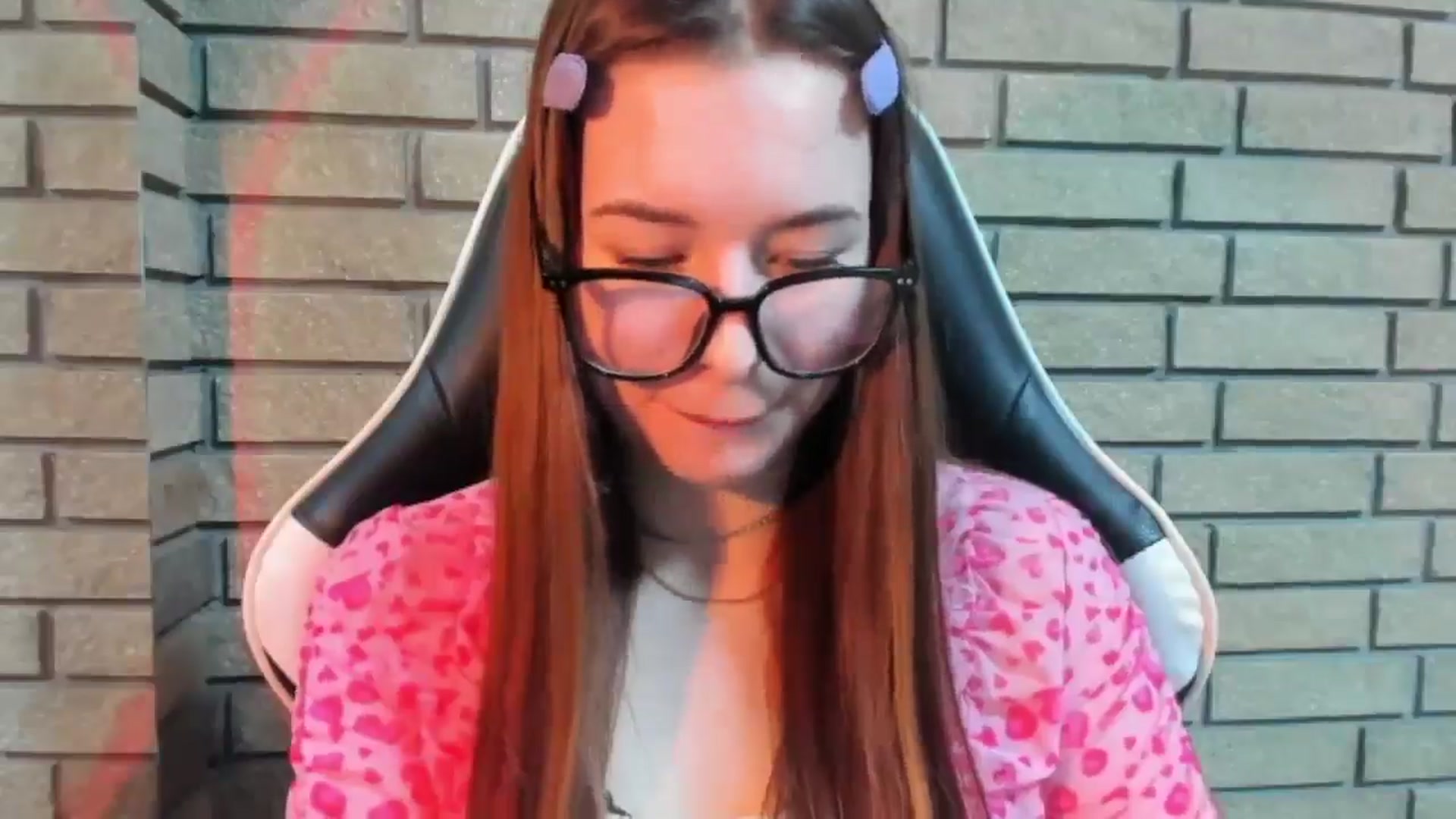 Gallery image thumbnail from DiscoGirl's myfreecams stream on, 10/26/2025, 12:56 image 3 of 20
