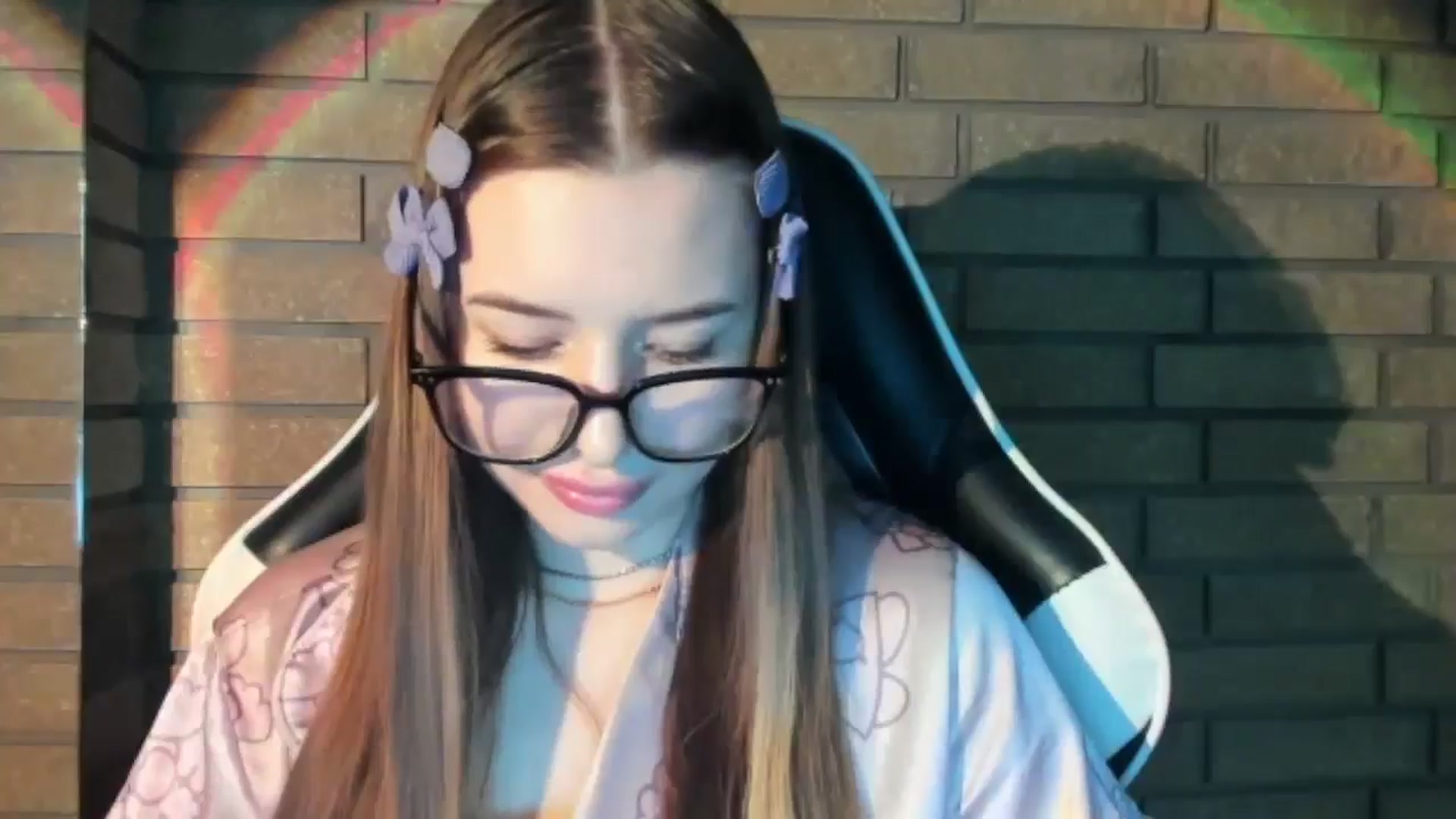 Gallery image thumbnail from DiscoGirl's myfreecams stream on, 10/27/2025, 12:19 image 10 of 20