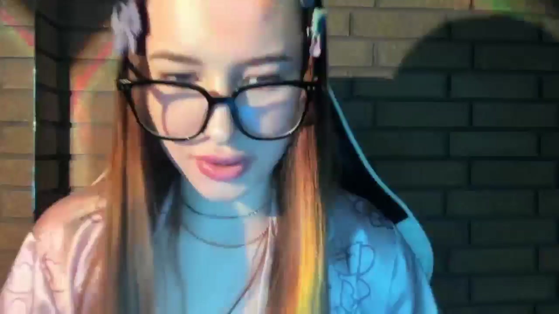 Gallery image thumbnail from DiscoGirl's myfreecams stream on, 10/27/2025, 12:19 image 1 of 20