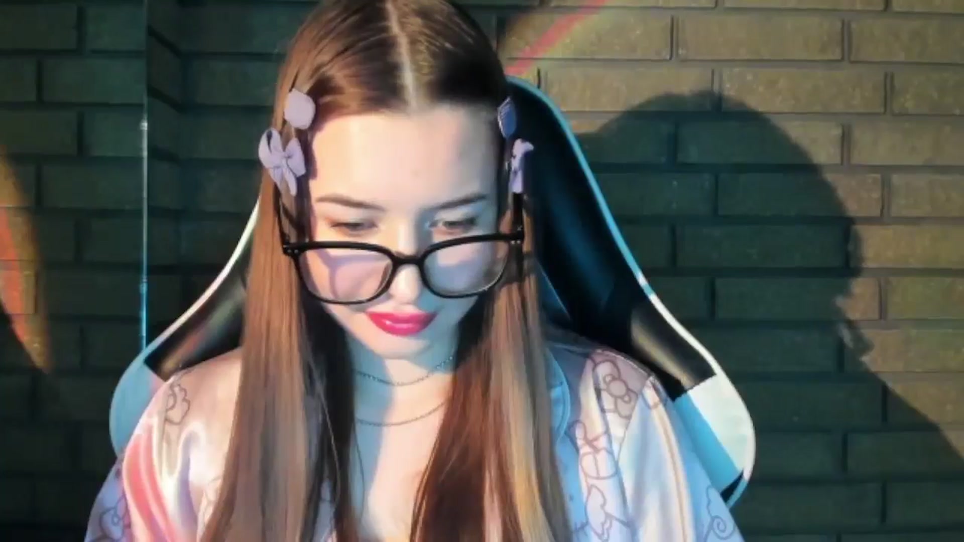 Gallery image thumbnail from DiscoGirl's myfreecams stream on, 10/27/2025, 13:02 image 10 of 20