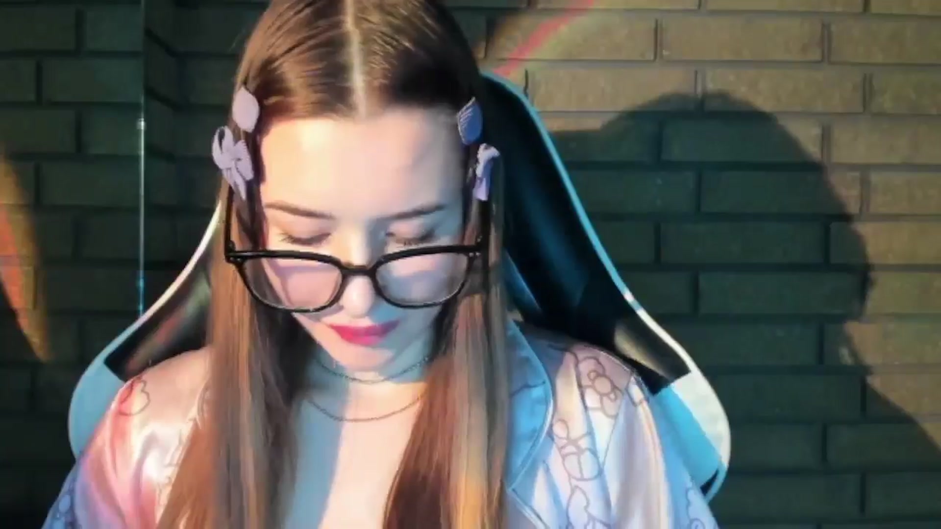 Gallery image thumbnail from DiscoGirl's myfreecams stream on, 10/27/2025, 13:02 image 16 of 20