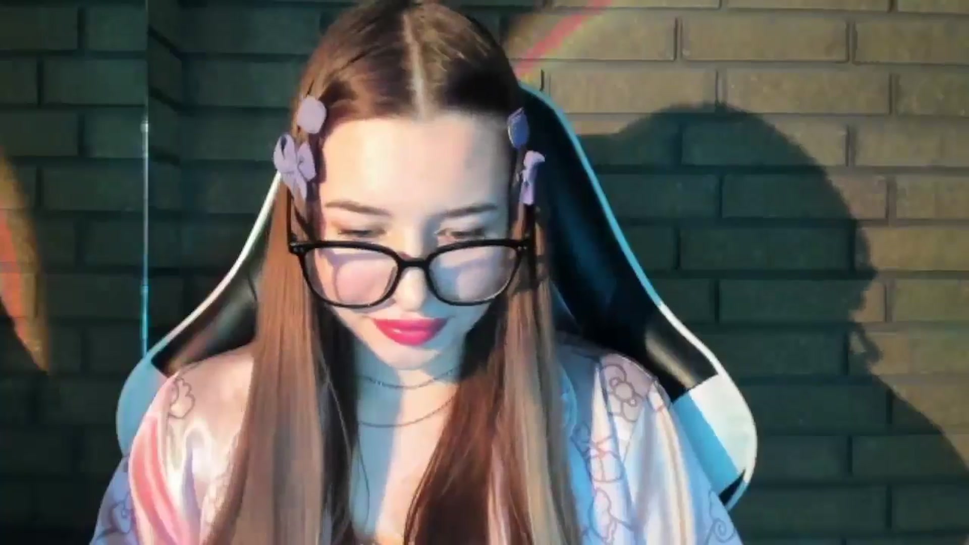 Gallery image thumbnail from DiscoGirl's myfreecams stream on, 10/27/2025, 13:02 image 12 of 20