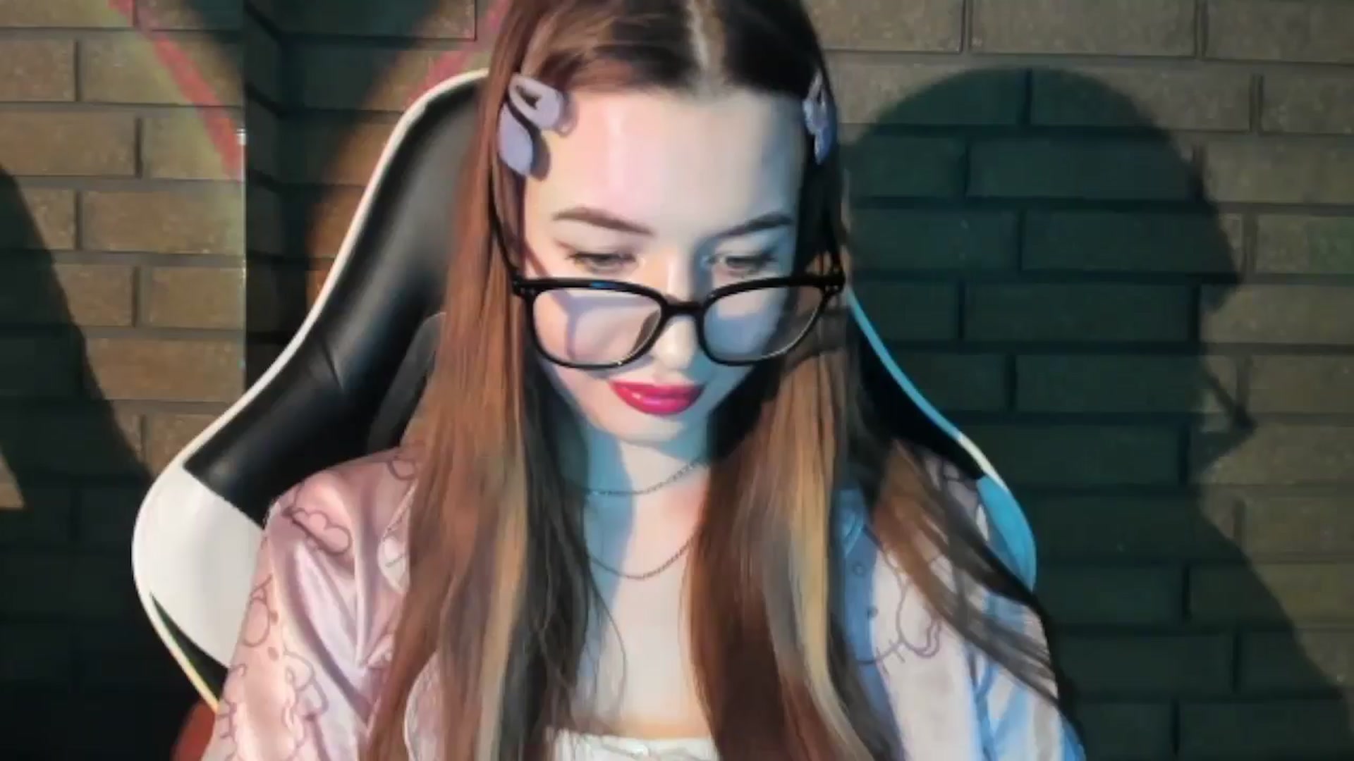 Gallery image thumbnail from DiscoGirl's myfreecams stream on, 10/30/2025, 13:42 image 12 of 20