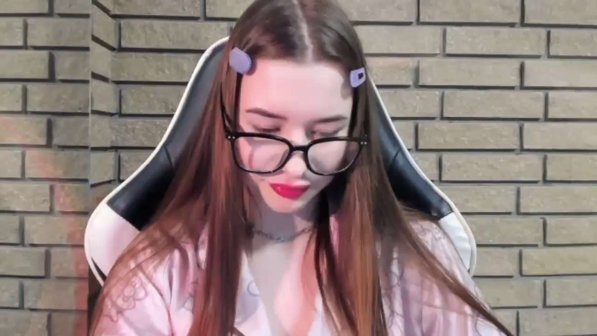 Gallery image thumbnail from DiscoGirl's myfreecams stream on, 11/09/2025, 14:05 image 2 of 20