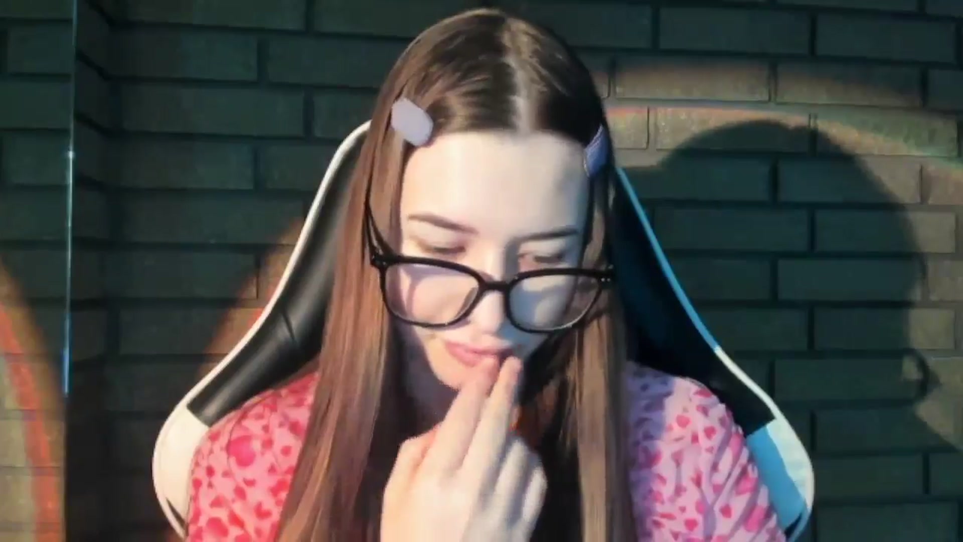 Gallery image thumbnail from DiscoGirl's myfreecams stream on, 11/15/2025, 12:21 image 6 of 20