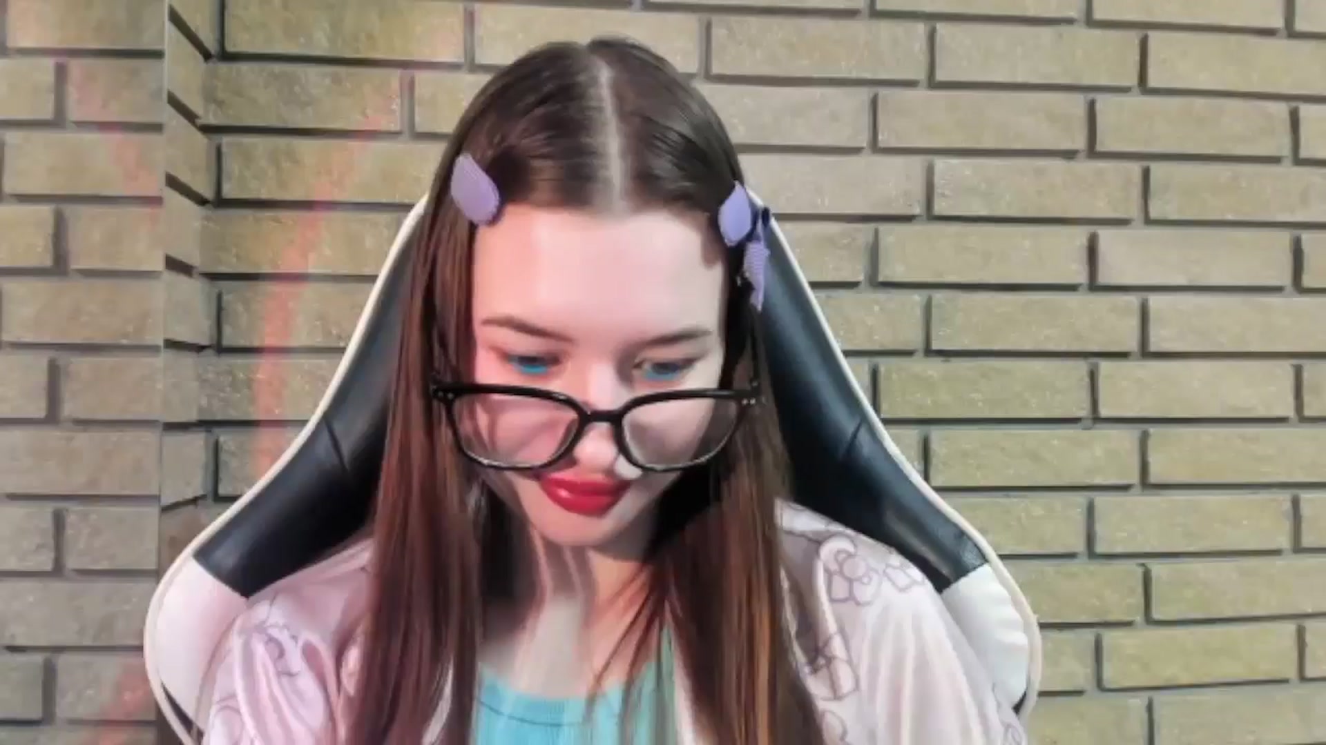 Gallery image thumbnail from DiscoGirl's myfreecams stream on, 11/16/2025, 14:08 image 16 of 20