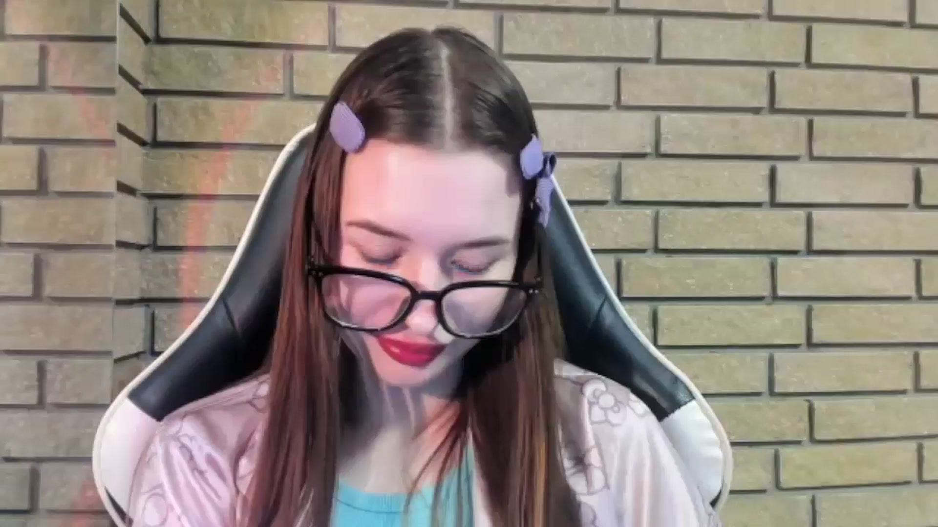 Gallery image thumbnail from DiscoGirl's myfreecams stream on, 11/16/2025, 14:08 image 18 of 20