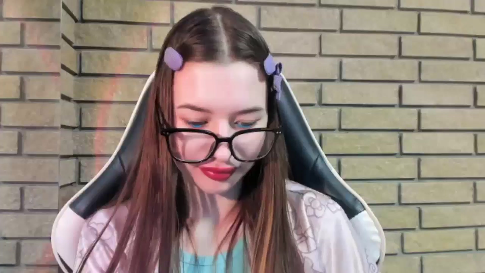 Gallery image thumbnail from DiscoGirl's myfreecams stream on, 11/16/2025, 14:08 image 12 of 20