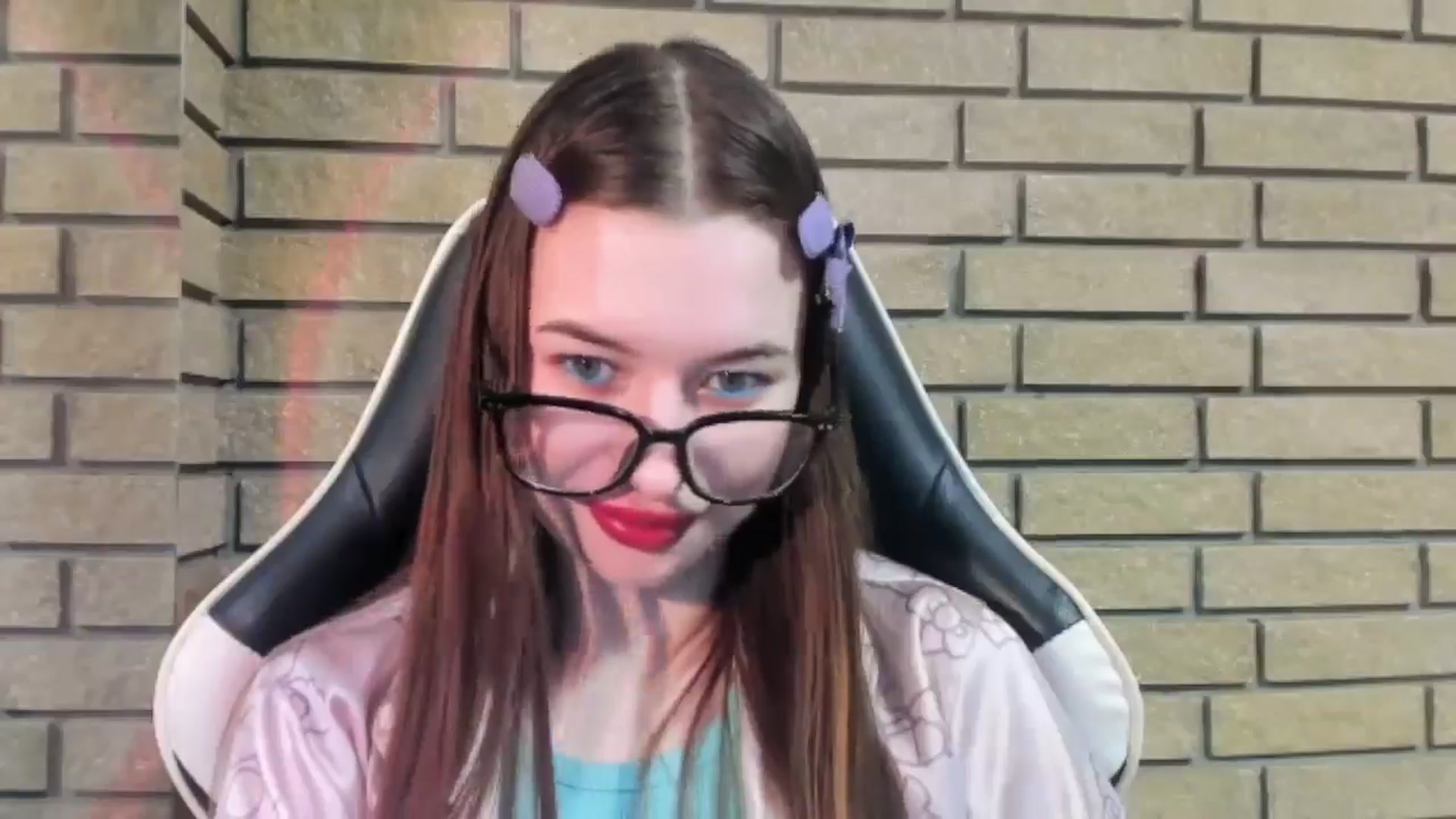 Gallery image thumbnail from DiscoGirl's myfreecams stream on, 11/16/2025, 14:08 image 15 of 20